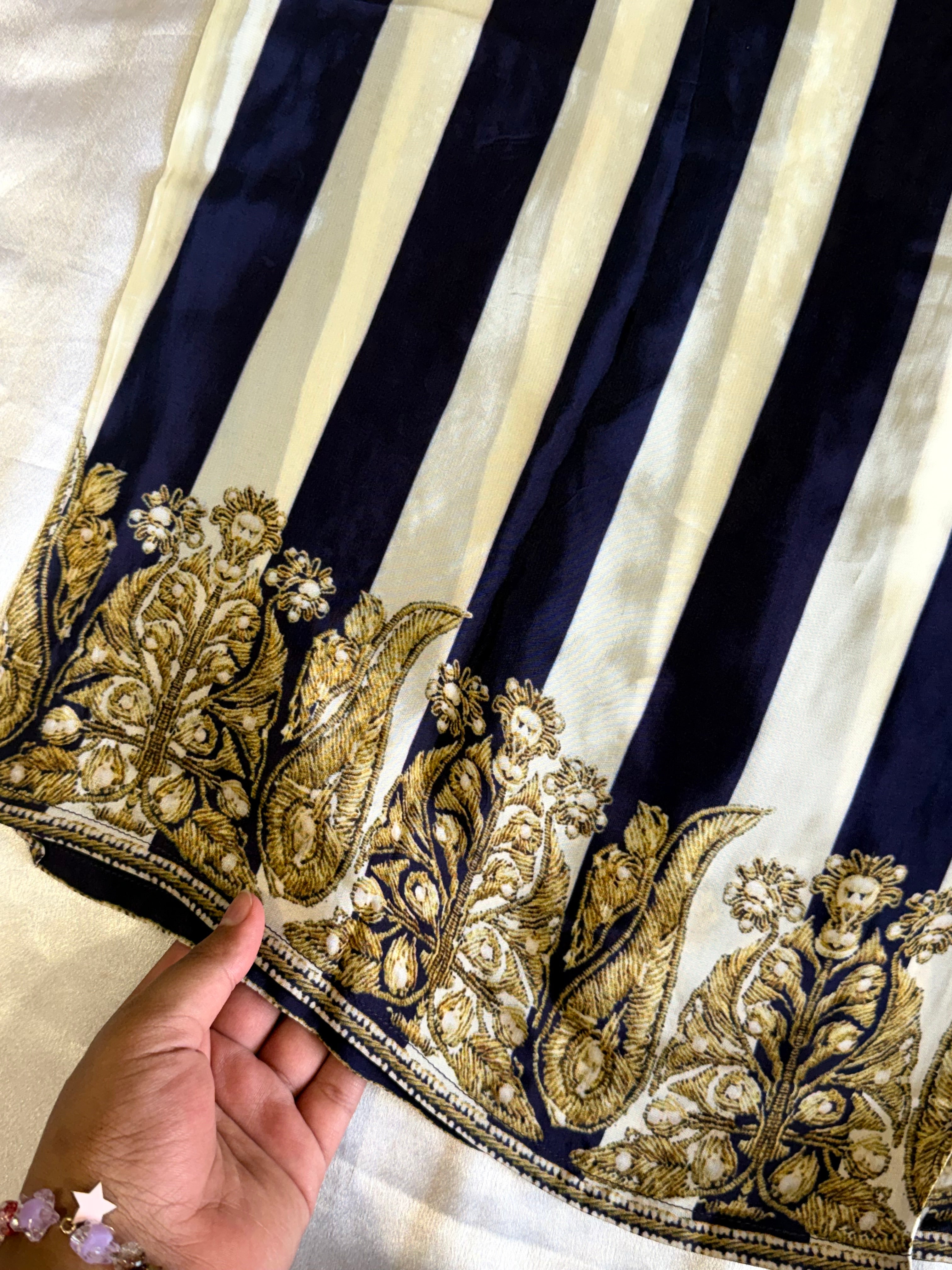 NAZAKAT CREPE READYMADE SUIT