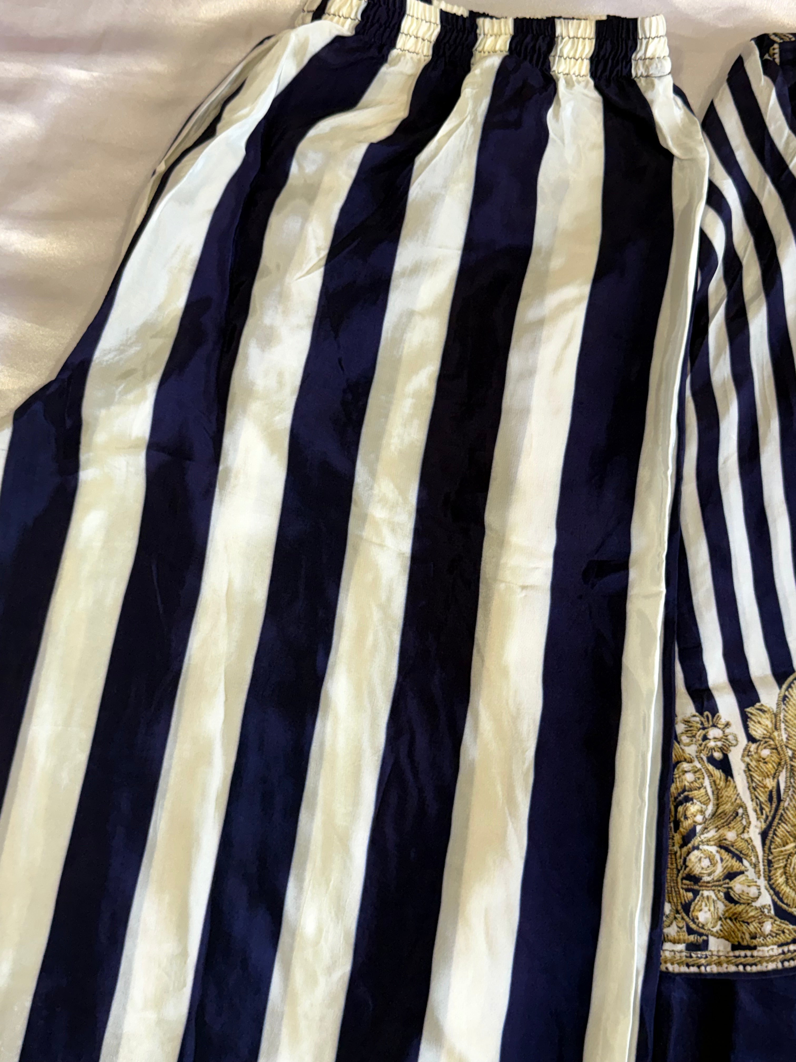 NAZAKAT CREPE READYMADE SUIT