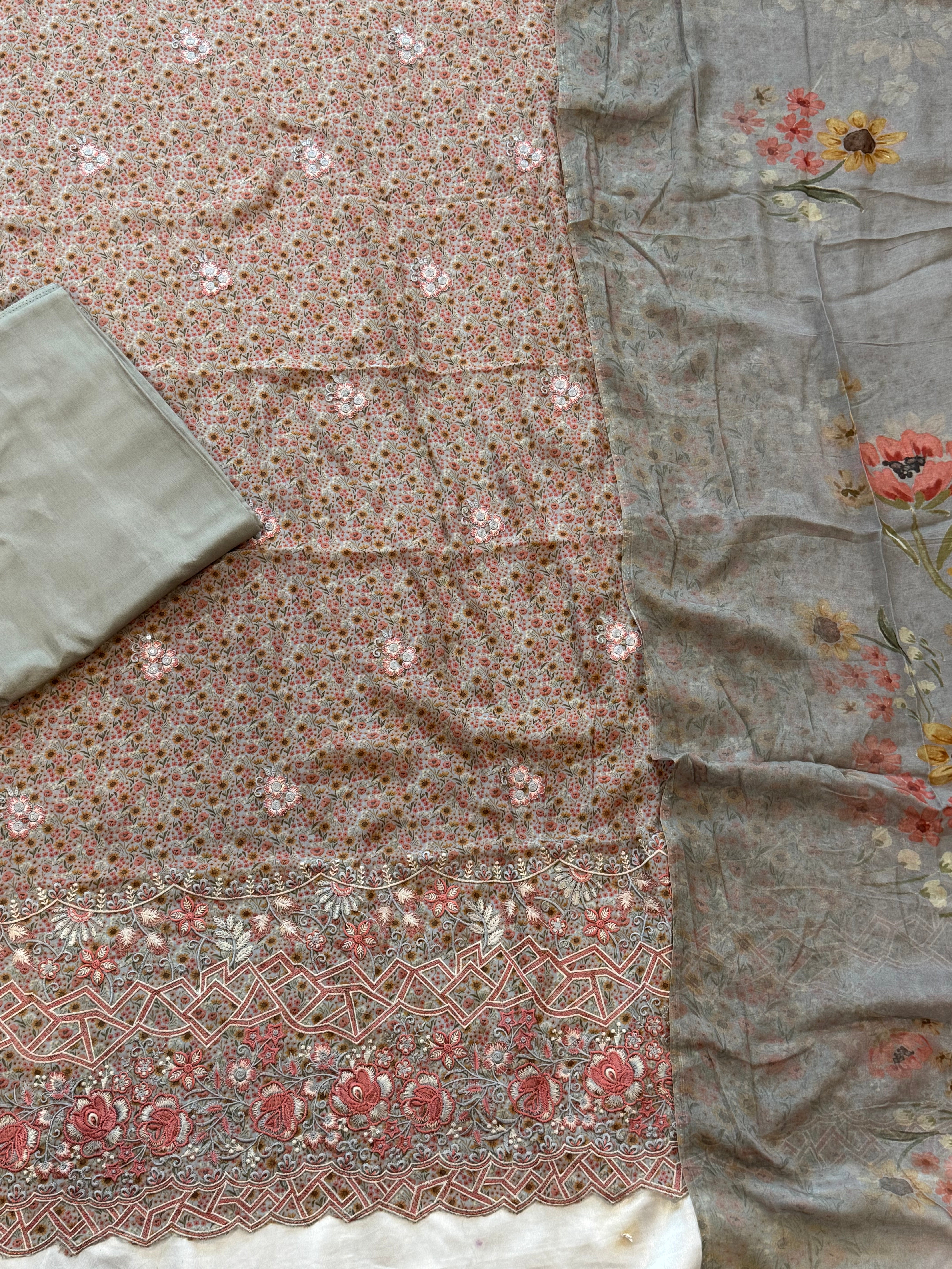 MAKHMAL PURE CREPE EMBROIDERY SUIT 2 Q