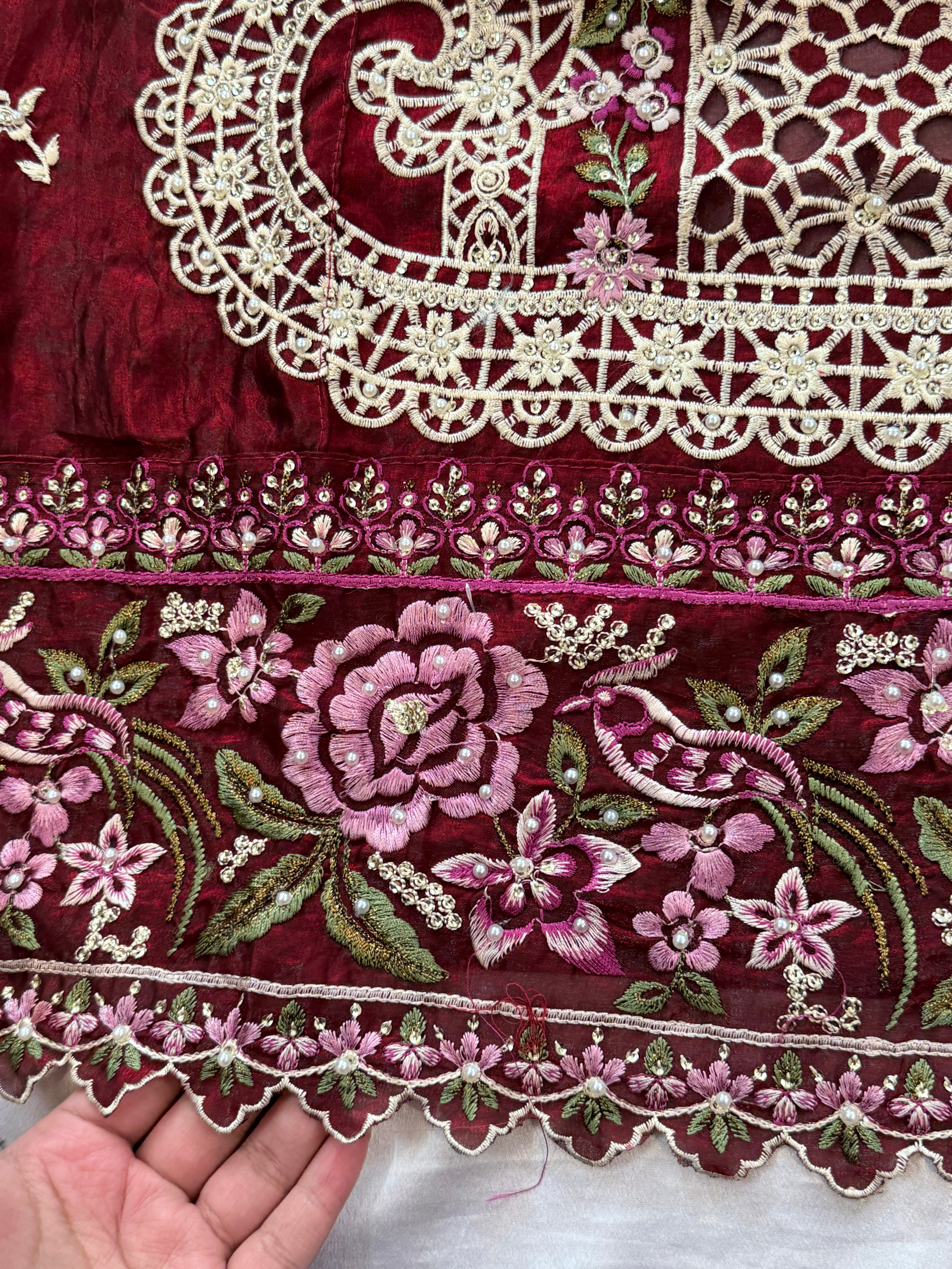 GLASS ORGANZA EMBROIDERY SUIT 4 Q