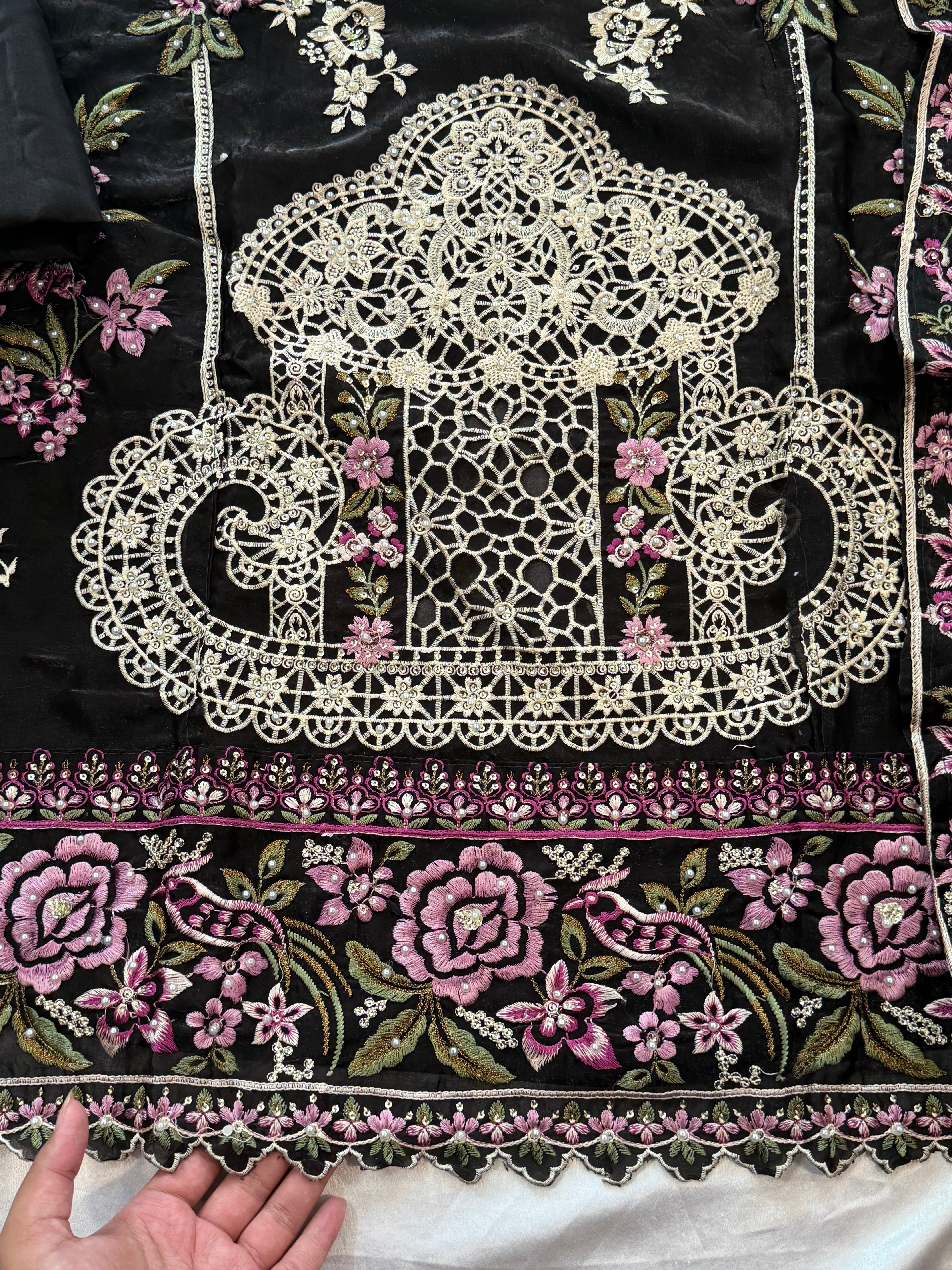 GLASS ORGANZA EMBROIDERY SUIT 5