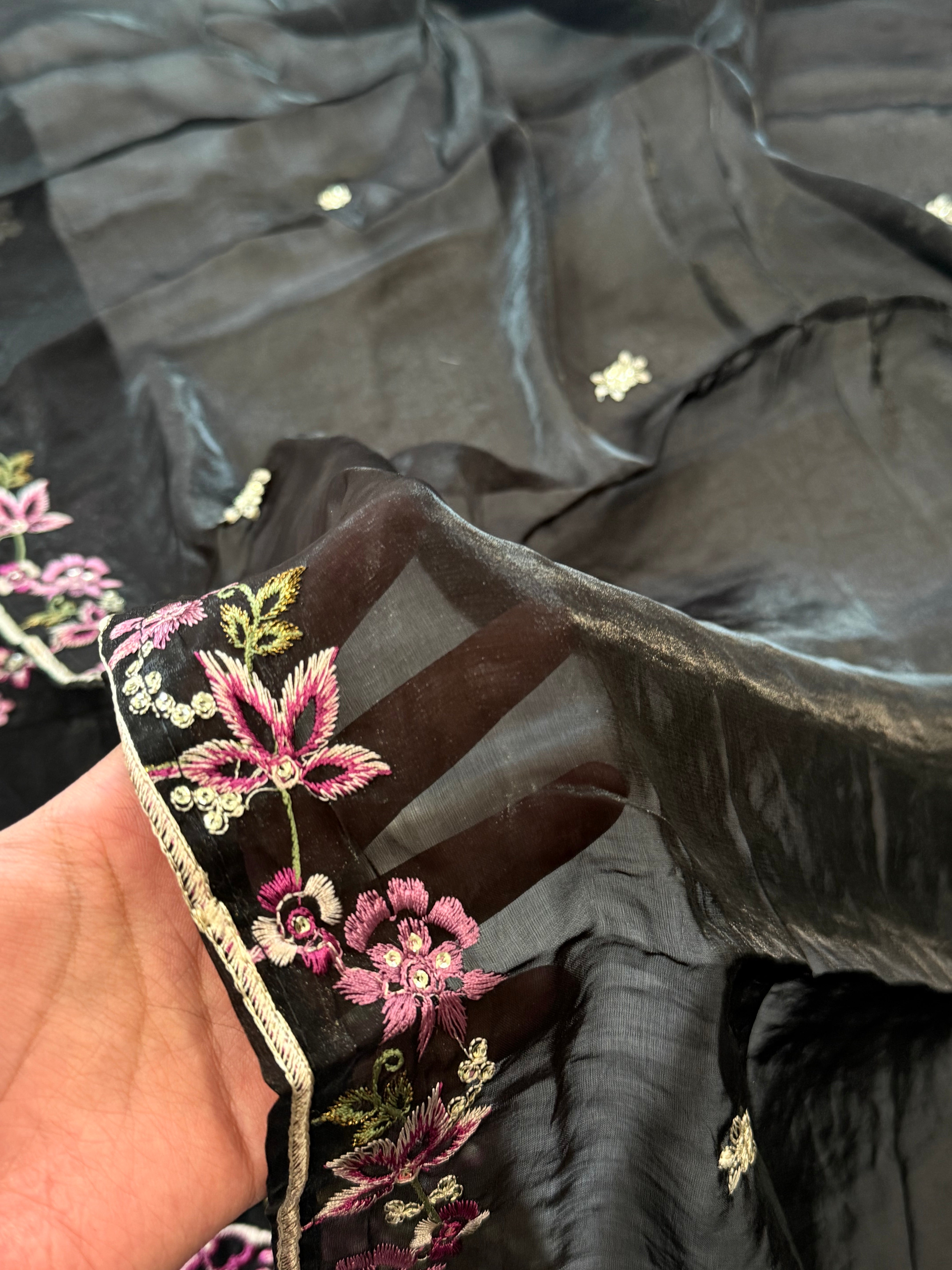 GLASS ORGANZA EMBROIDERY SUIT 5