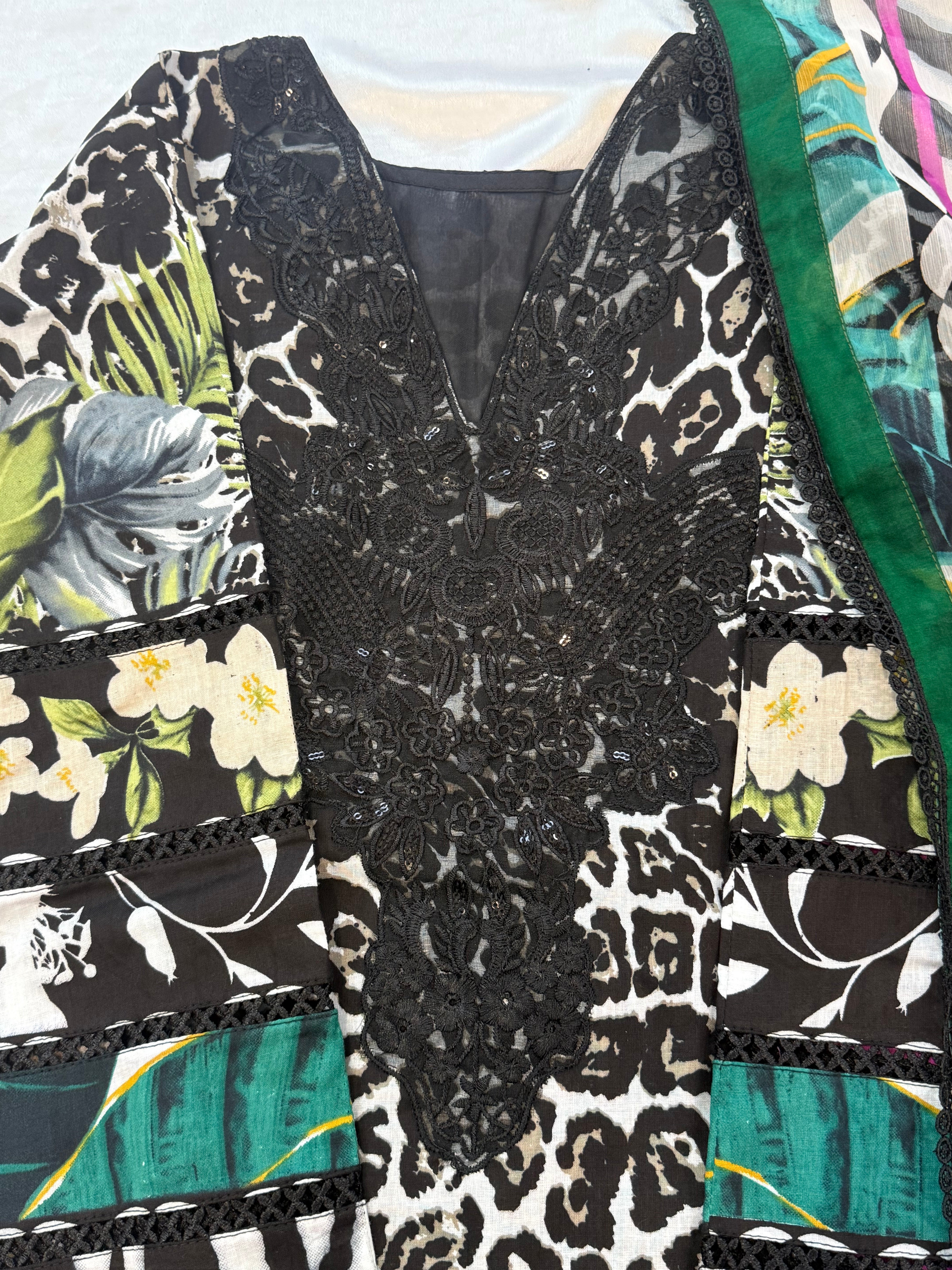 ELAF KAFTAN PATCH READYMADE SUIT 4
