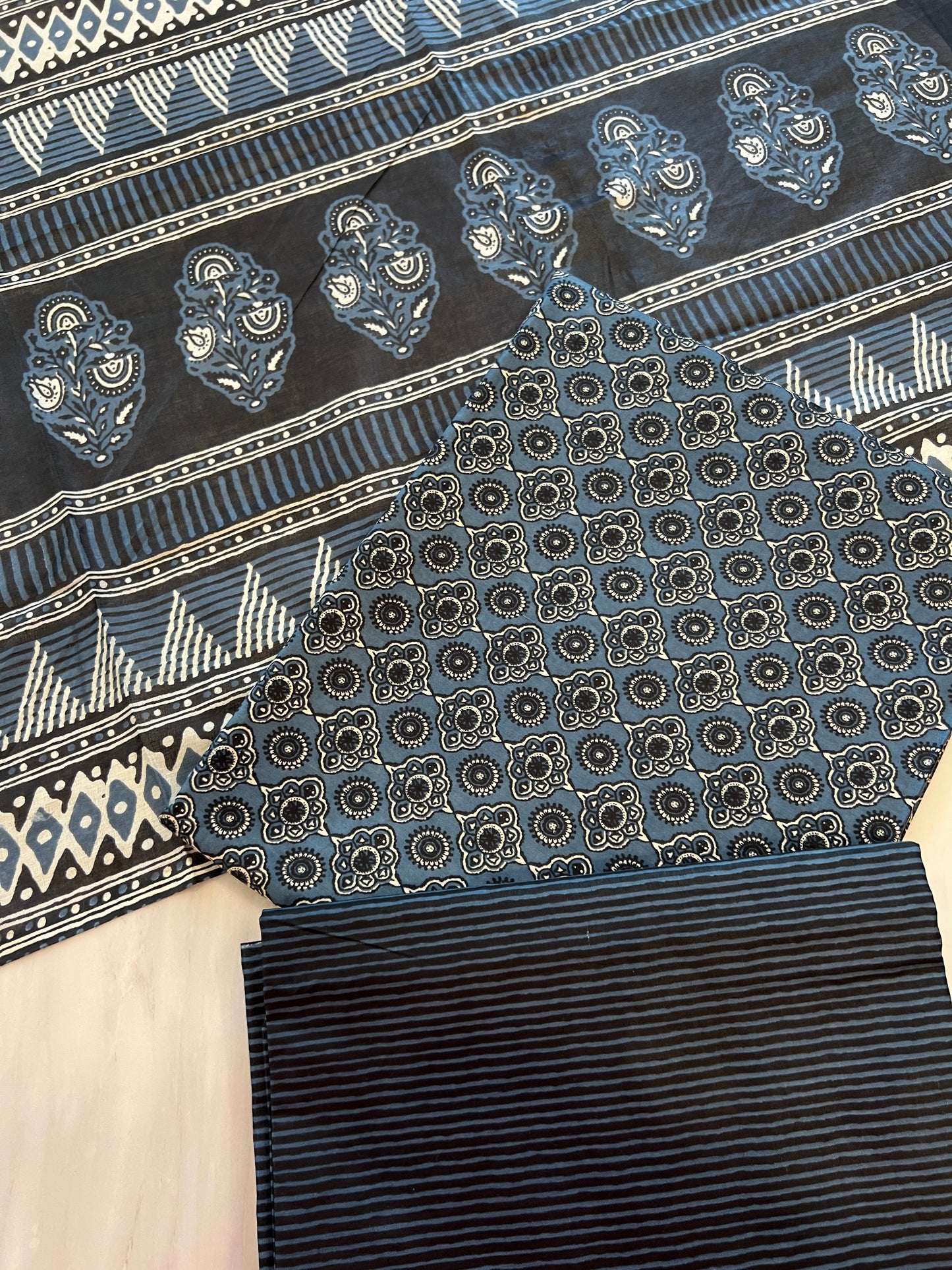 ALIZA PURE COTTON PRINTED SUIT 4