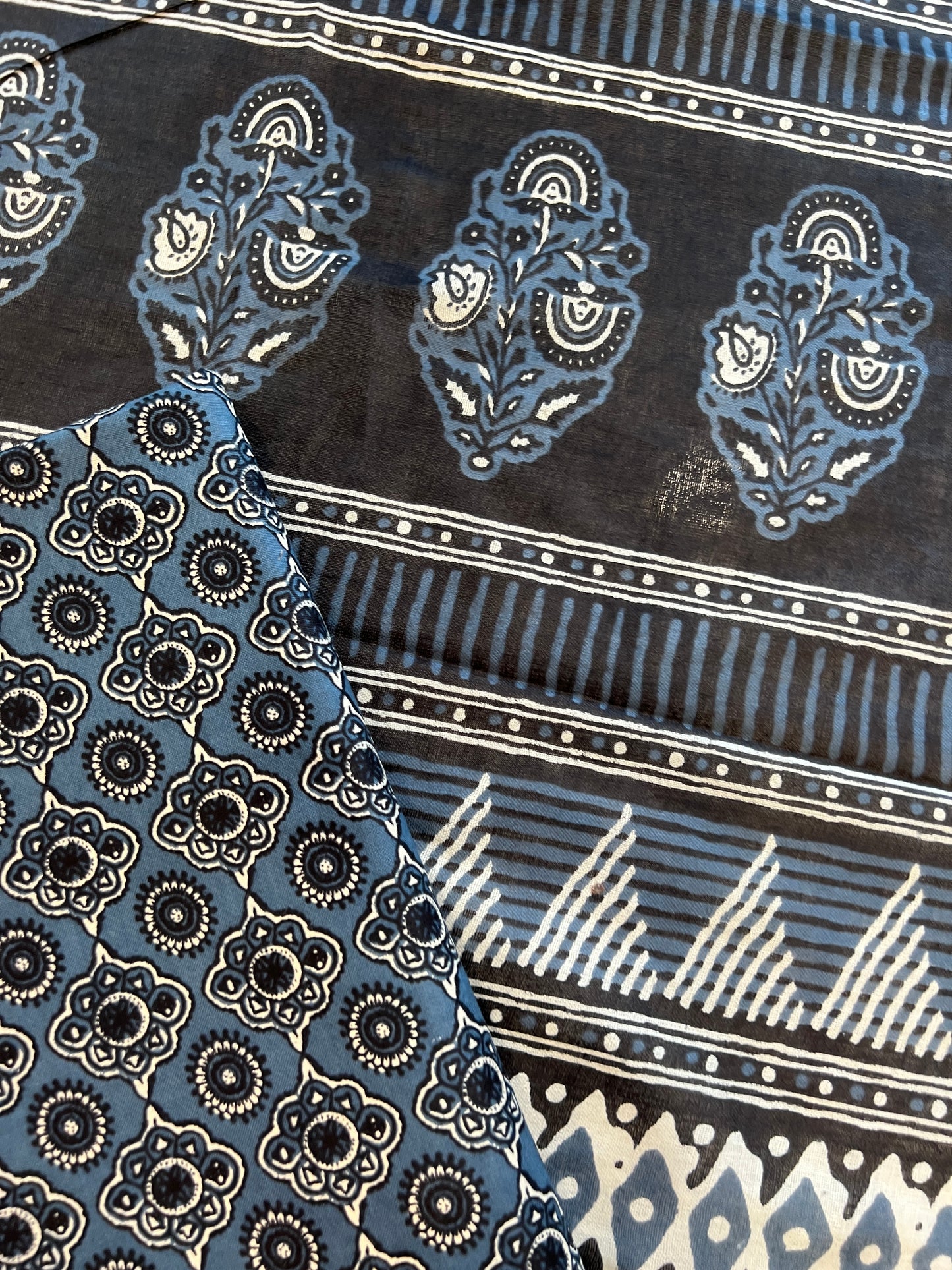 ALIZA PURE COTTON PRINTED SUIT 4