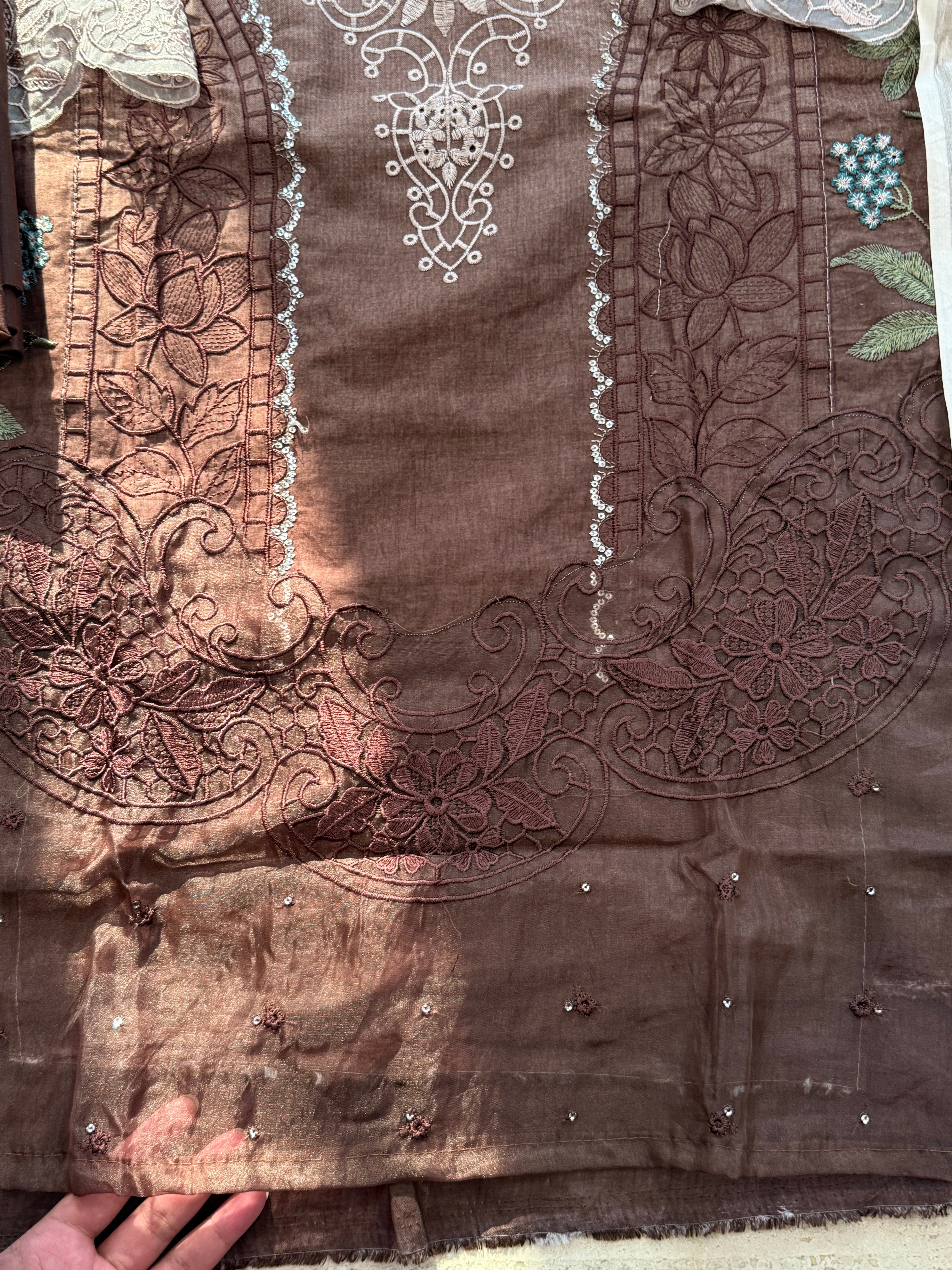 BROWN DS COTTON EMBROIDERY PATCH SUIT 7 Q