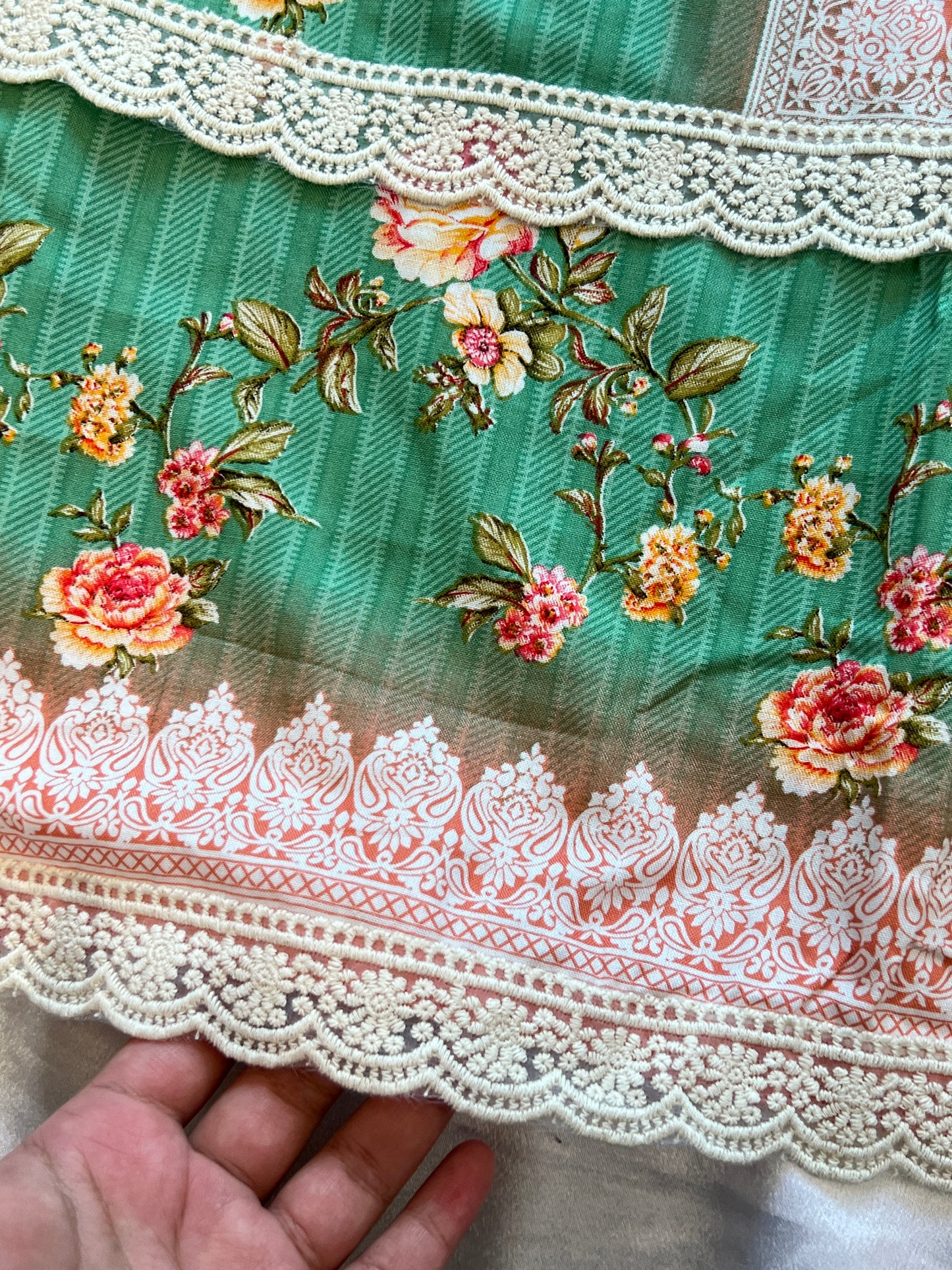 MUGHAL LAWN COTTON EMBROIDERY SUIT 4