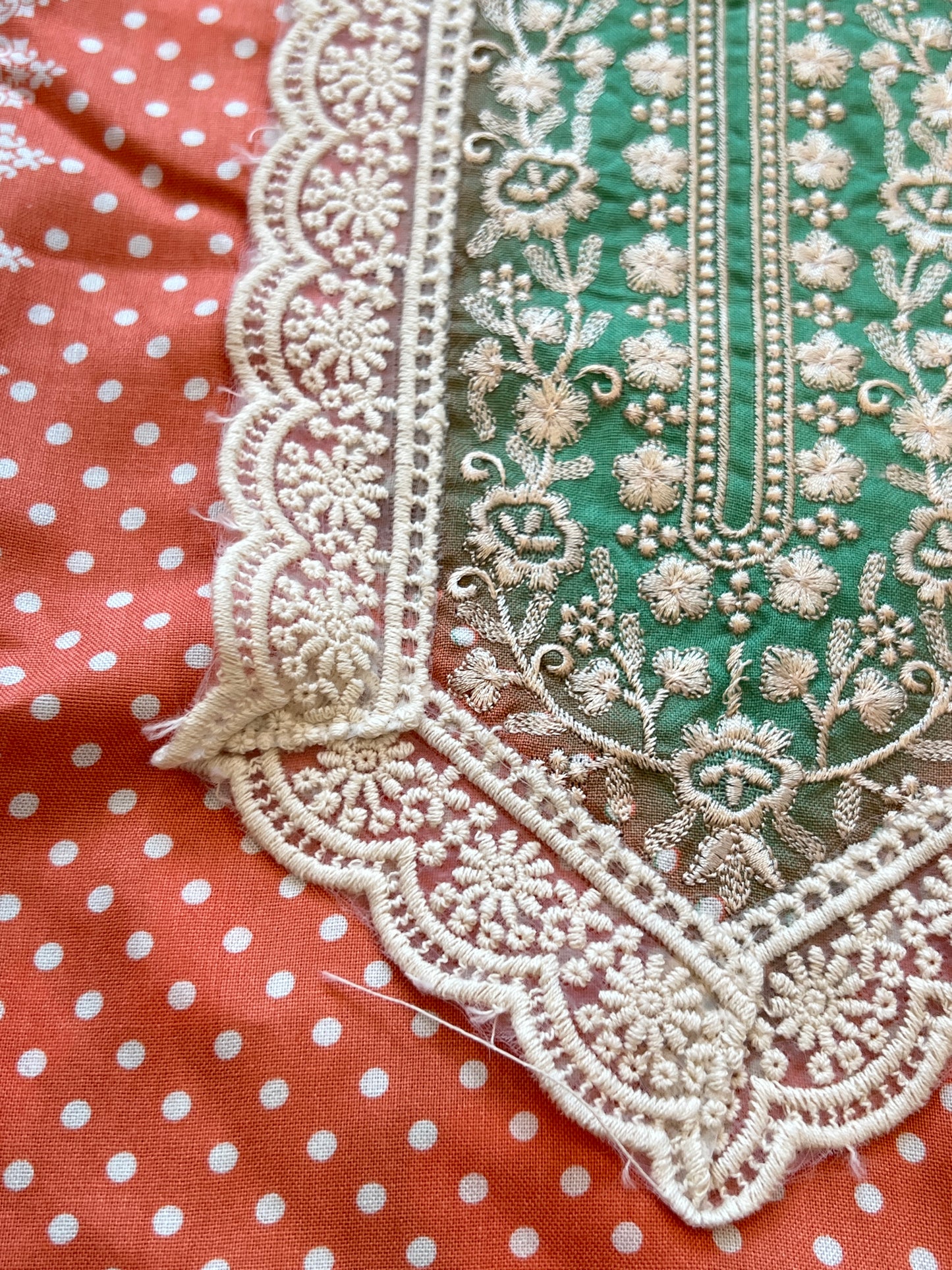 MUGHAL LAWN COTTON EMBROIDERY SUIT 4