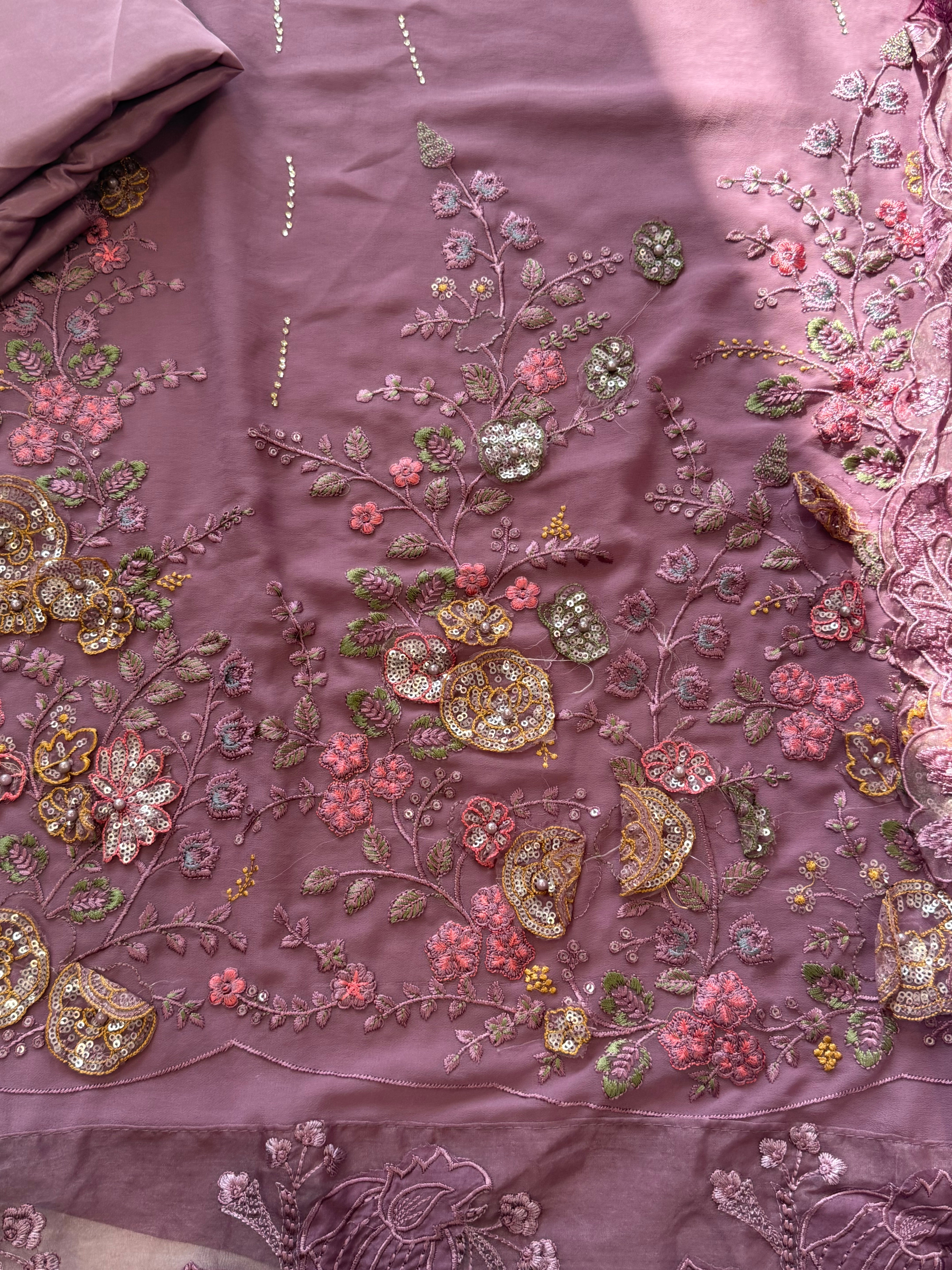 NOOR-E-CHIFFON EMBROIDERY SUIT Q