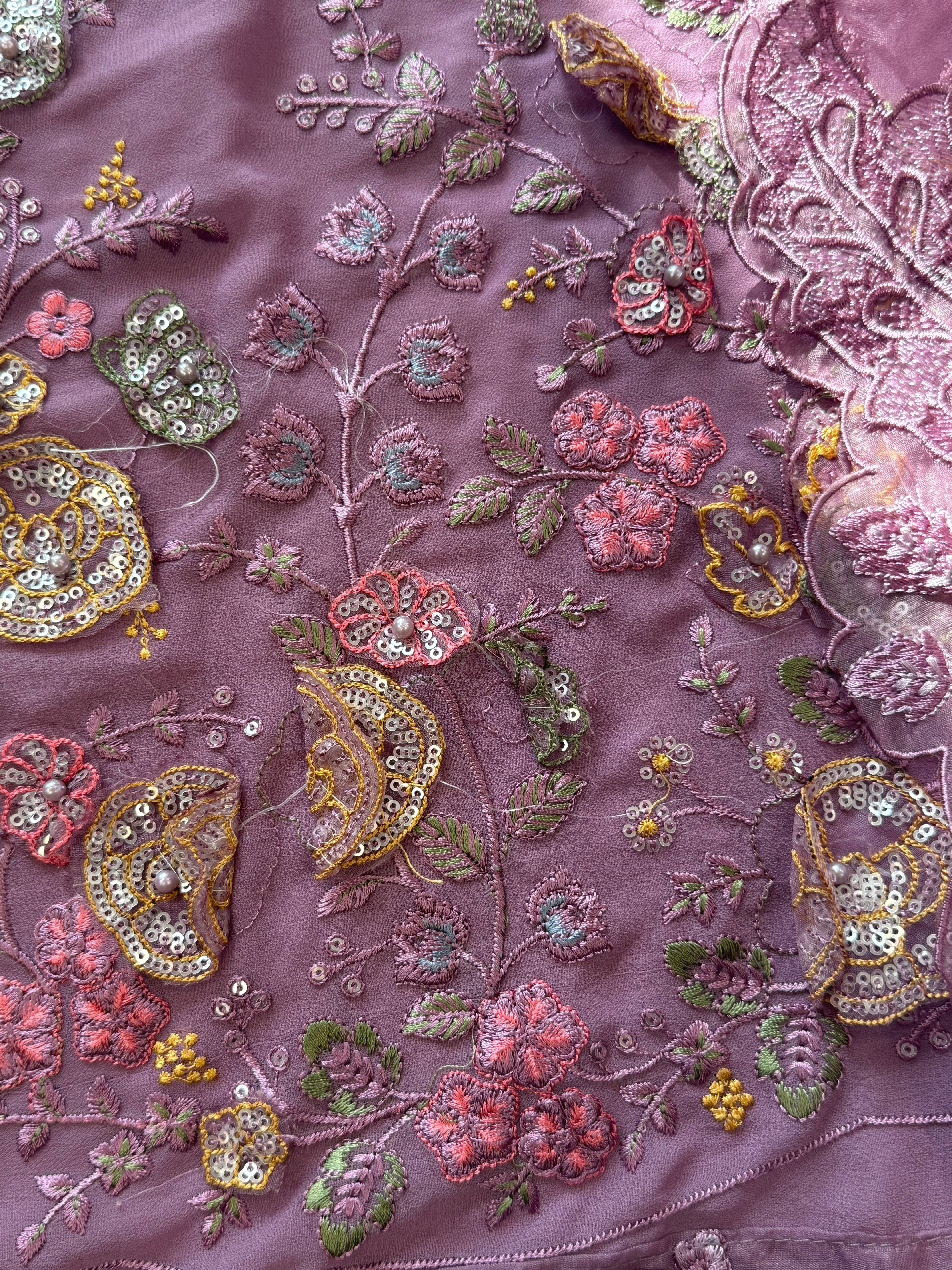 NOOR-E-CHIFFON EMBROIDERY SUIT Q