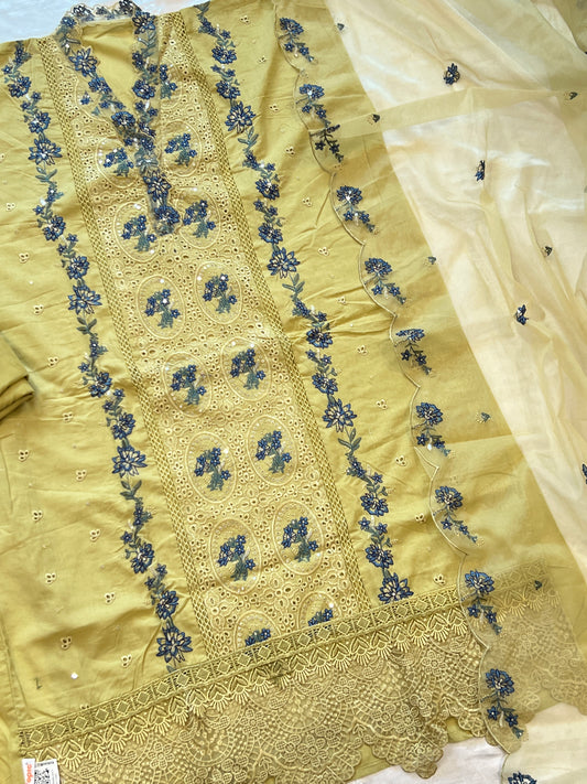 NAQSH PURE COTTON EMBROIDERY SUIT 2004