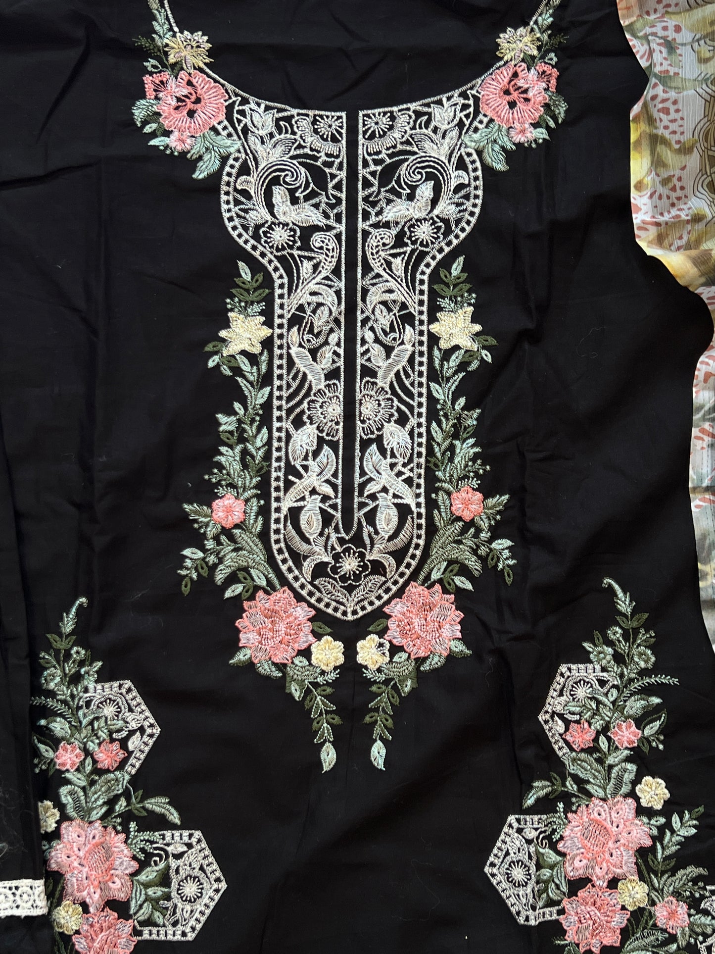 BLACK HANIA LAWN COTTON EMBROIDERY SUIT