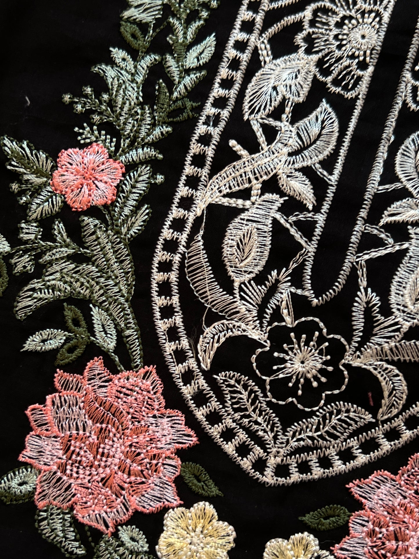 BLACK HANIA LAWN COTTON EMBROIDERY SUIT