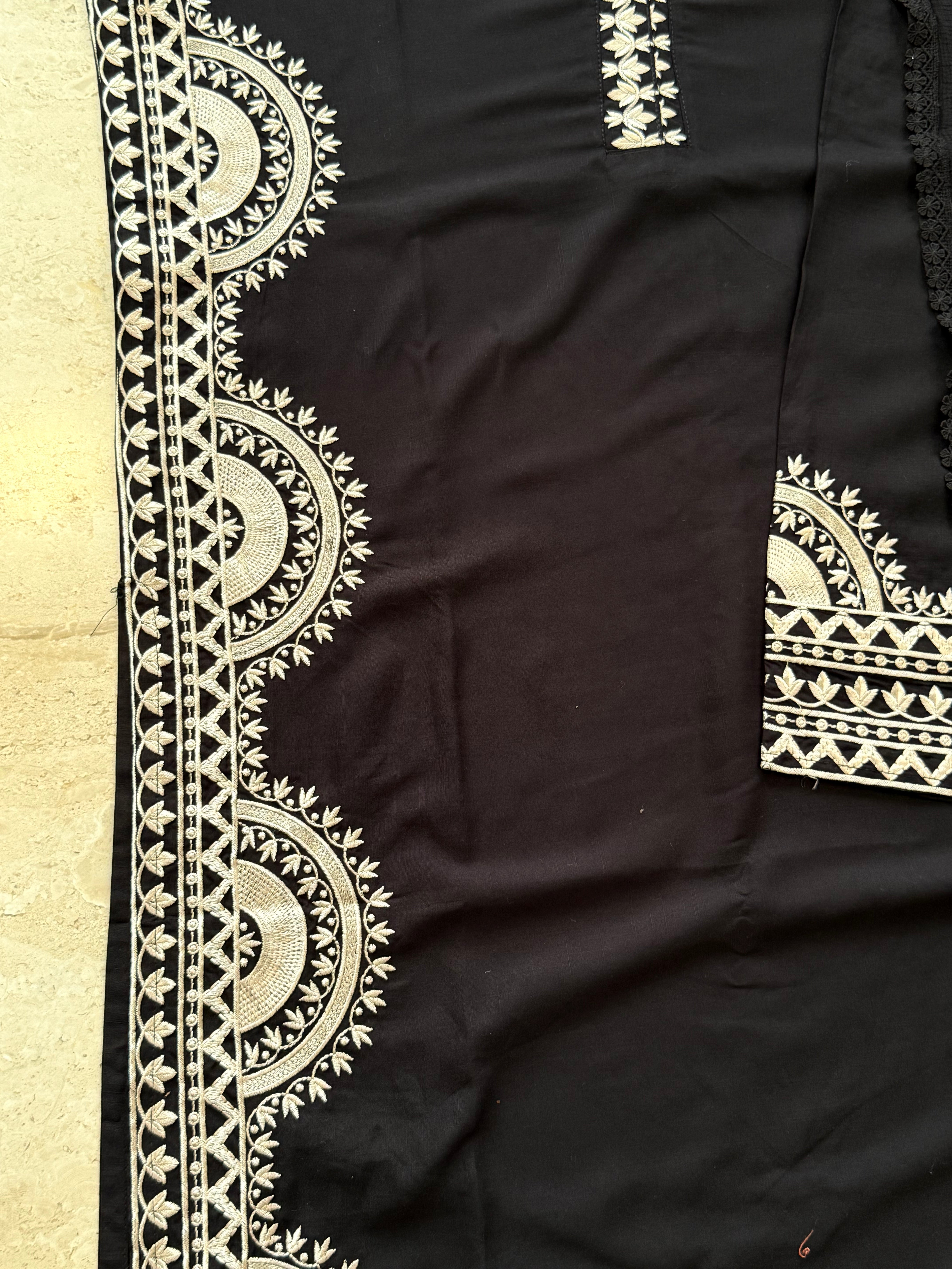 IMROZA LAWN EMBROIDERY SUIT