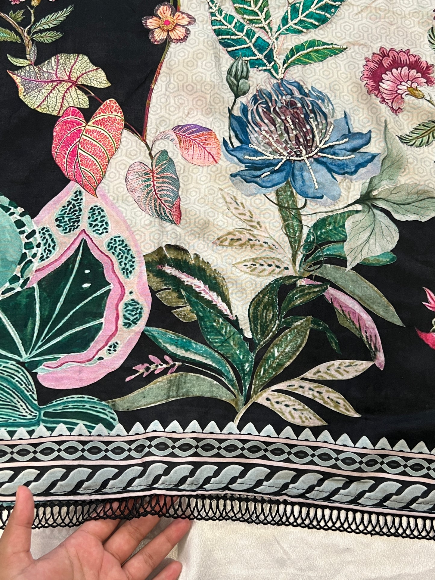MUSLIN HAND WORK EMBROIDERY SUIT 250 Q