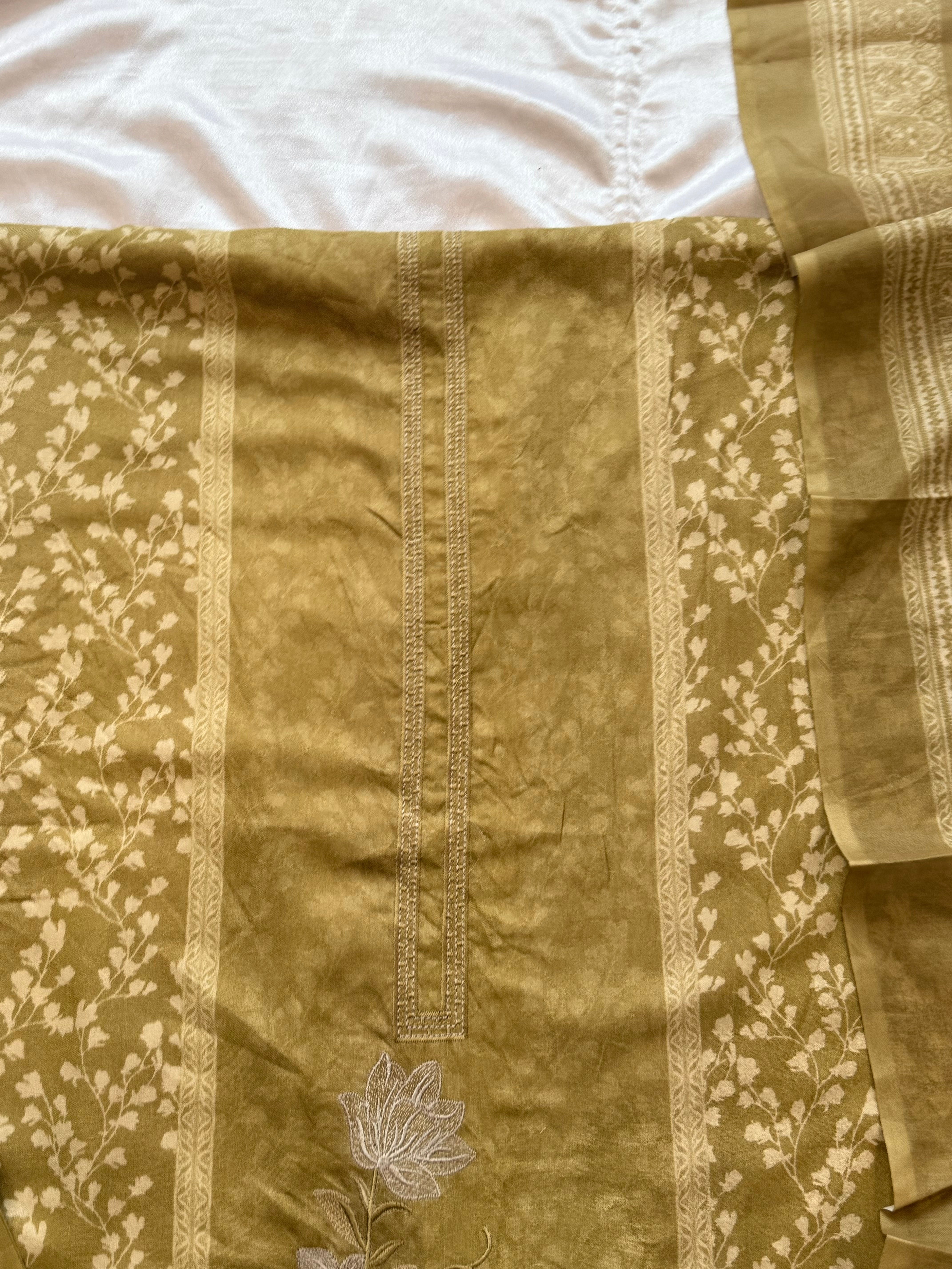 CASHMERE COTTON  EMBROIDERY SUIT 2 Q