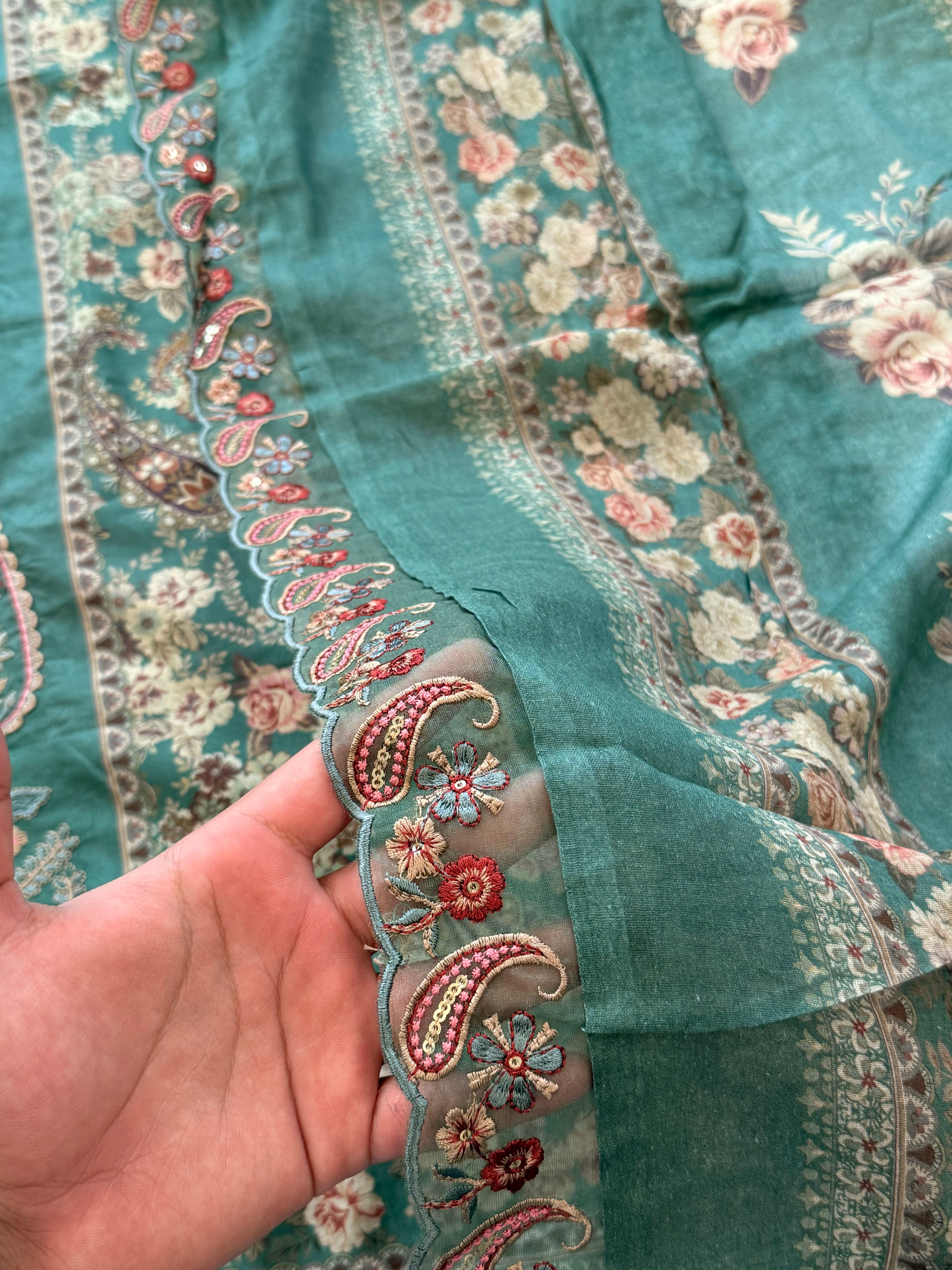 ZAIRA LAWN EMBROIDERY SUIT 3Q