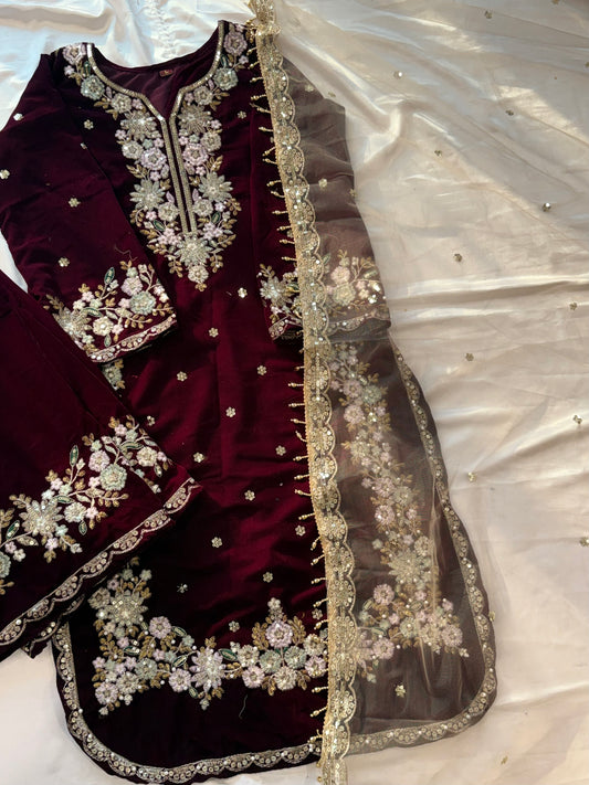 JIMMY CHOO WINE  VELVET READYMADE SUIT 2 Q