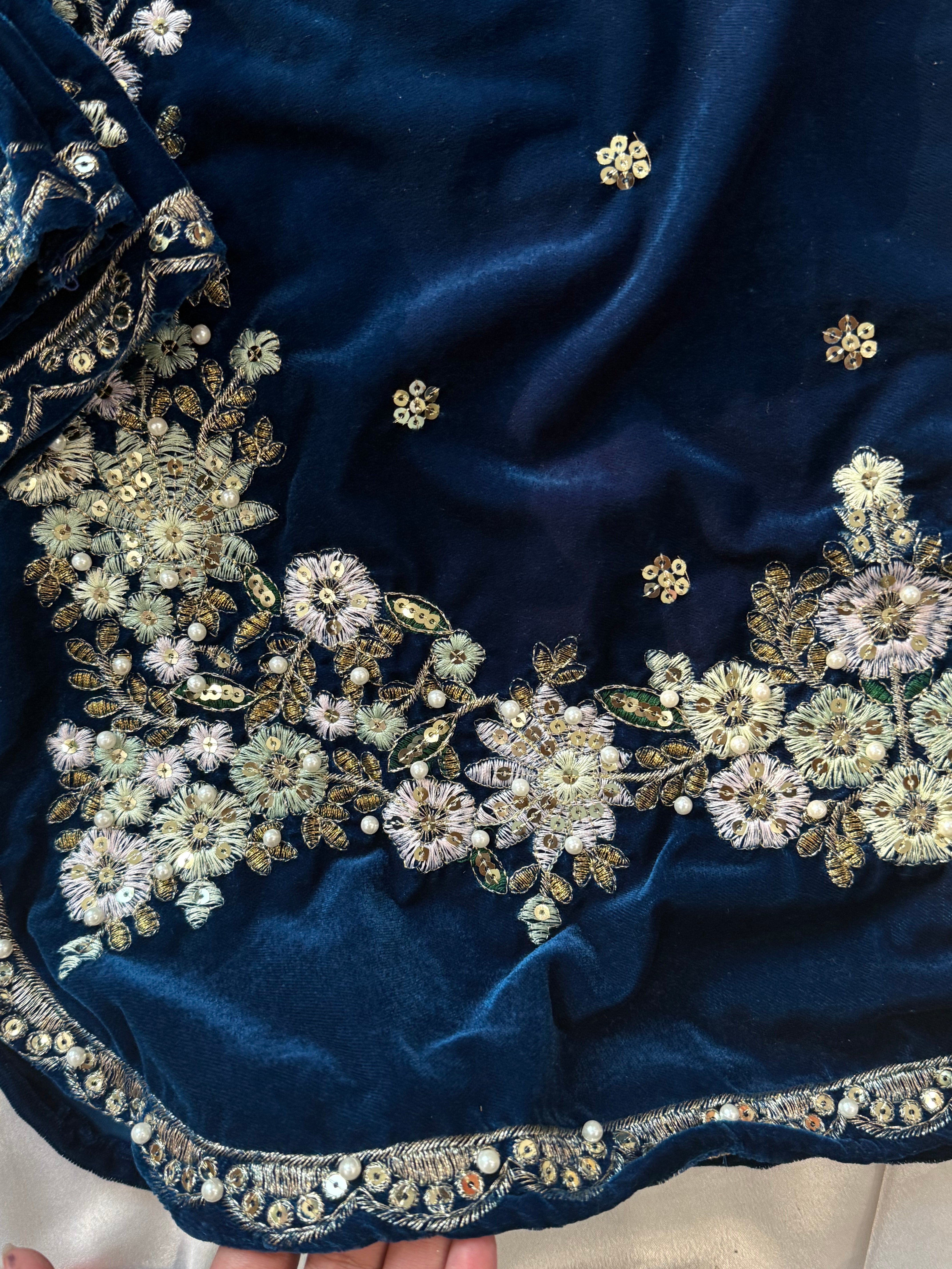 JIMMY CHOO BLUE VELVET READYMADE SUIT 3 Q