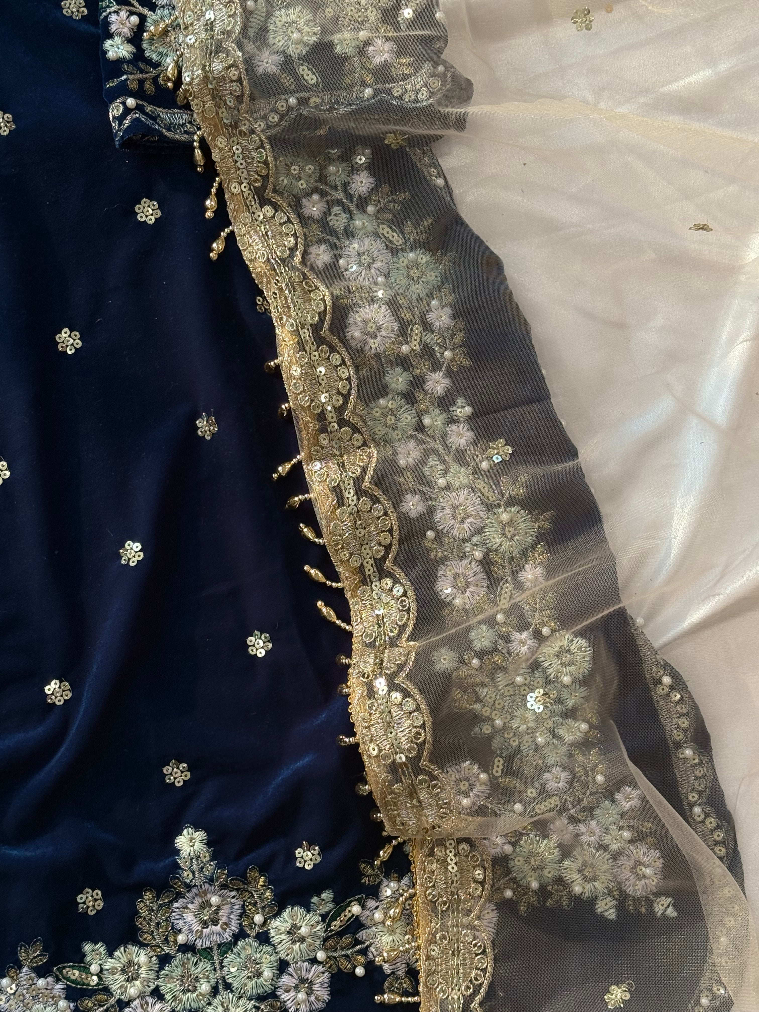 JIMMY CHOO BLUE VELVET READYMADE SUIT 3 Q