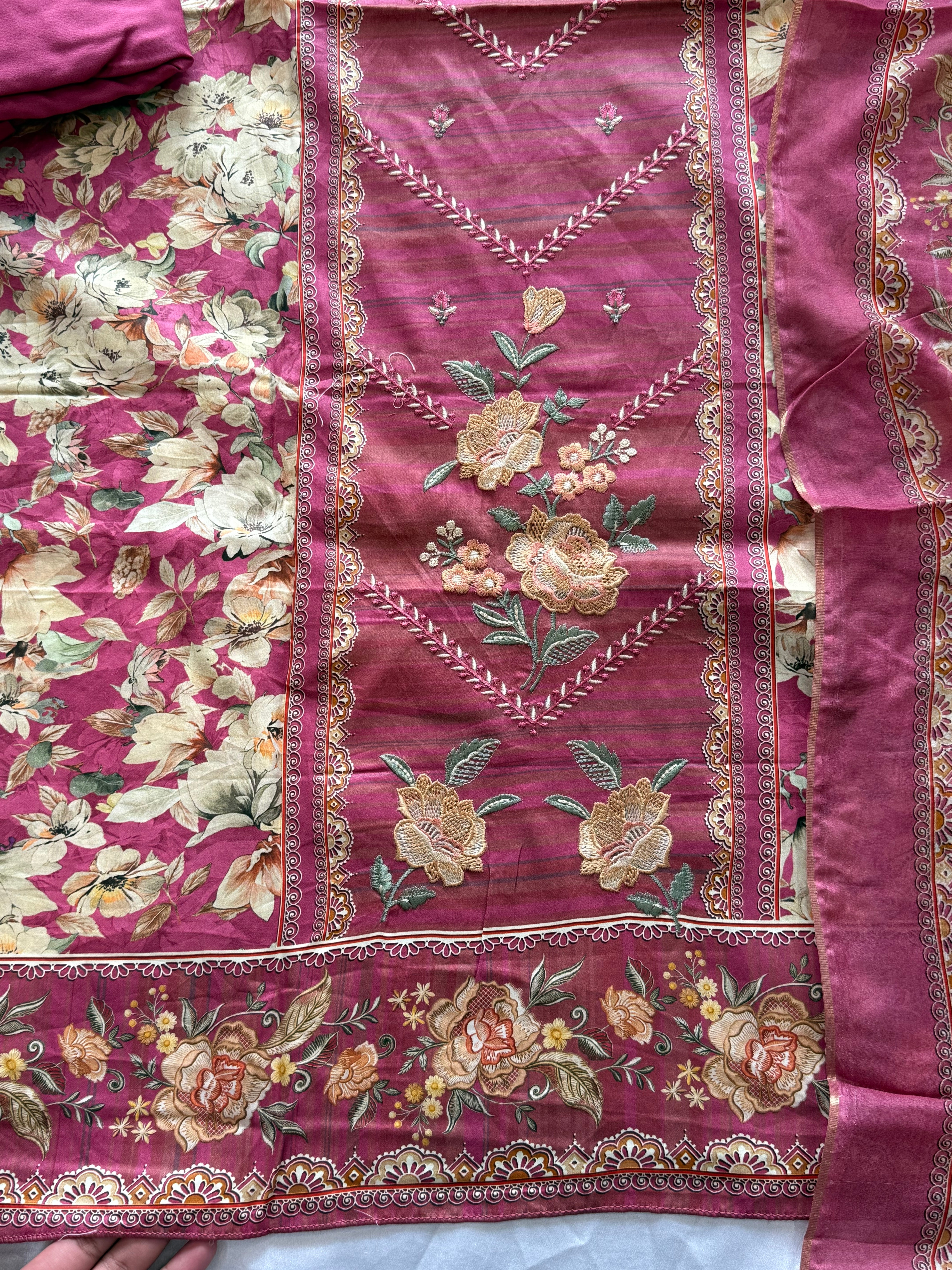 TAKHT LAWN EMBROIDERY SUIT 1 Q