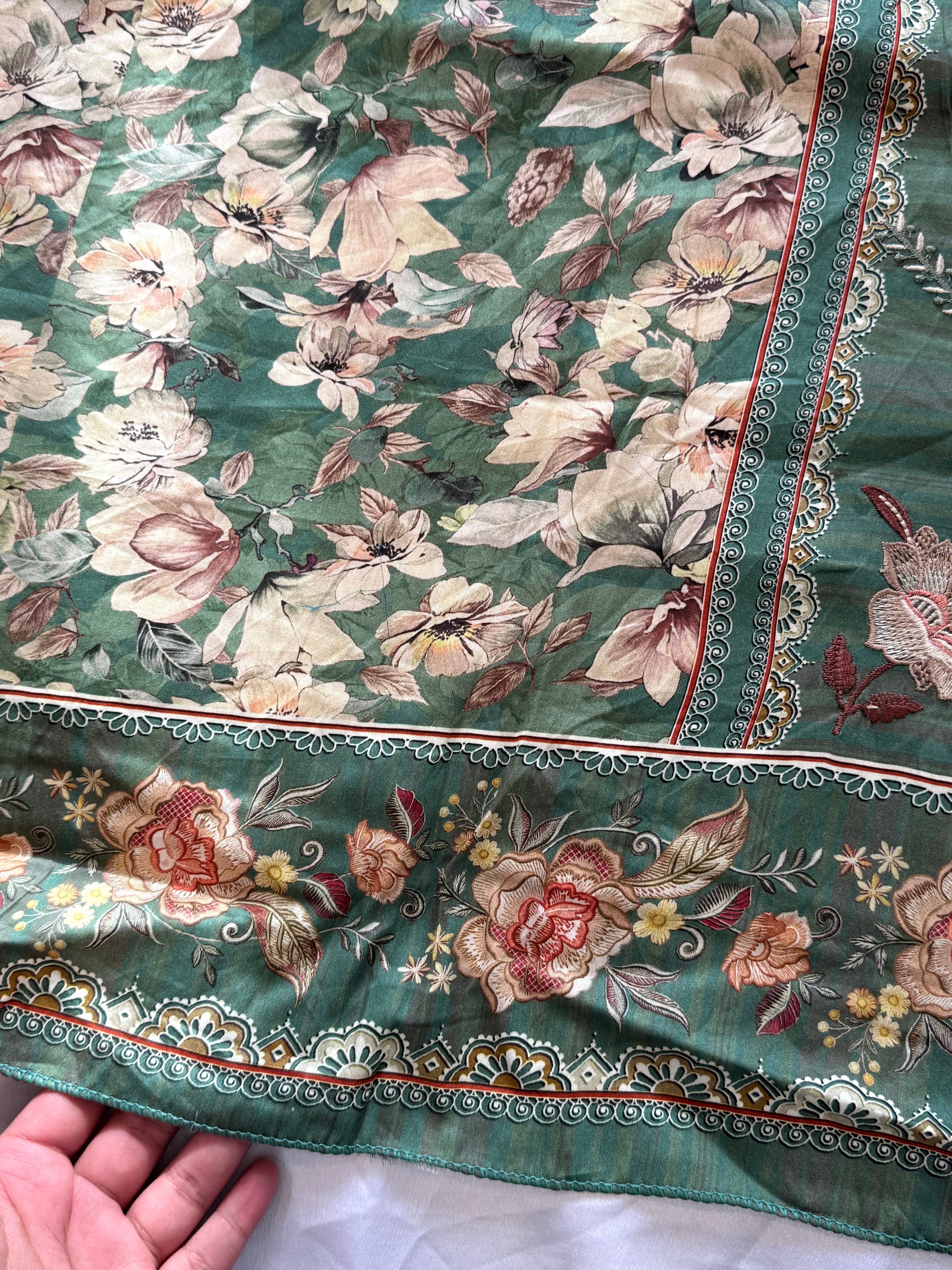 TAKHT LAWN EMBROIDERY SUIT 3 Q