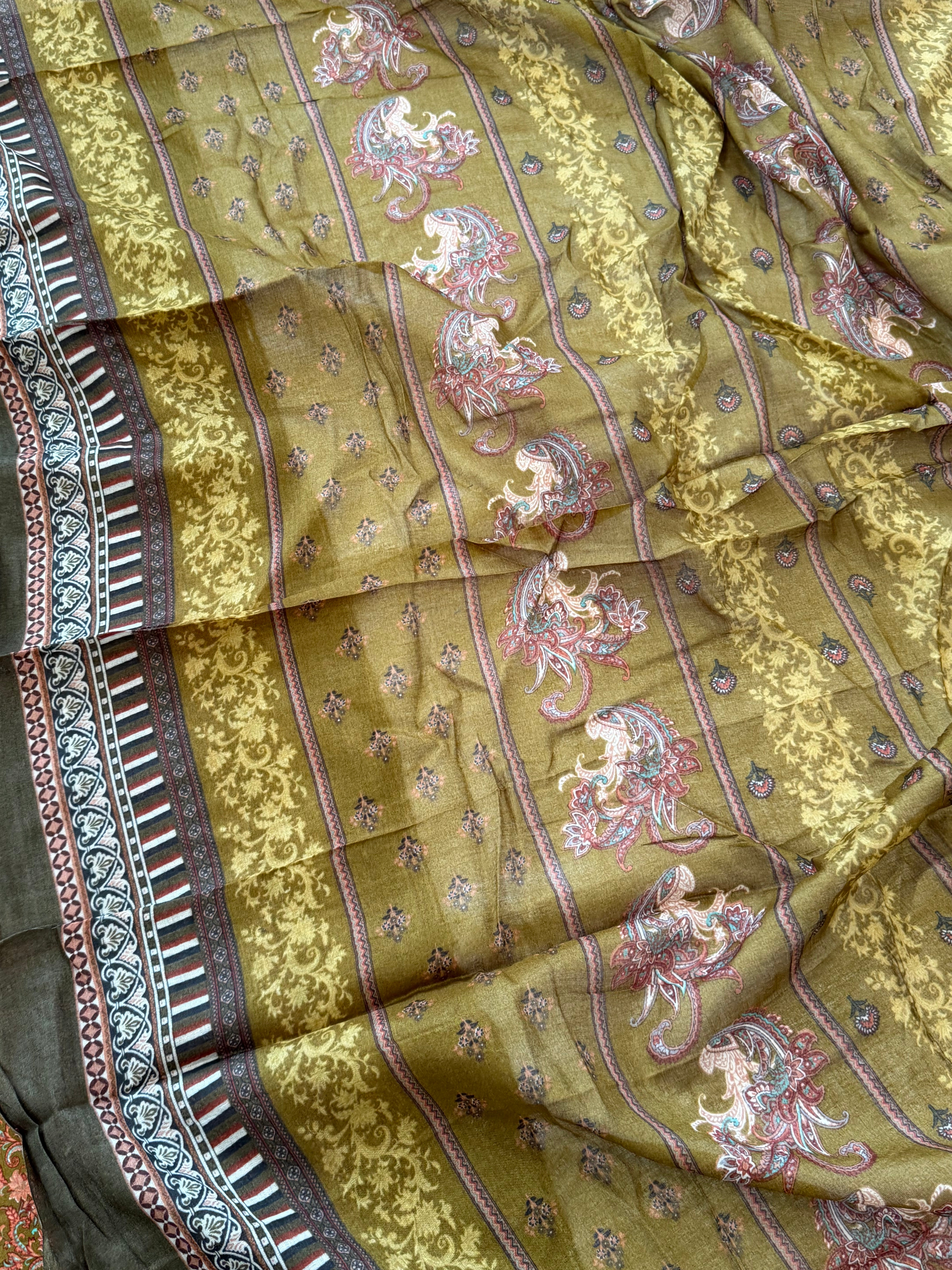 PAISELY LAWN EMBROIDERY SUIT 3 R.
