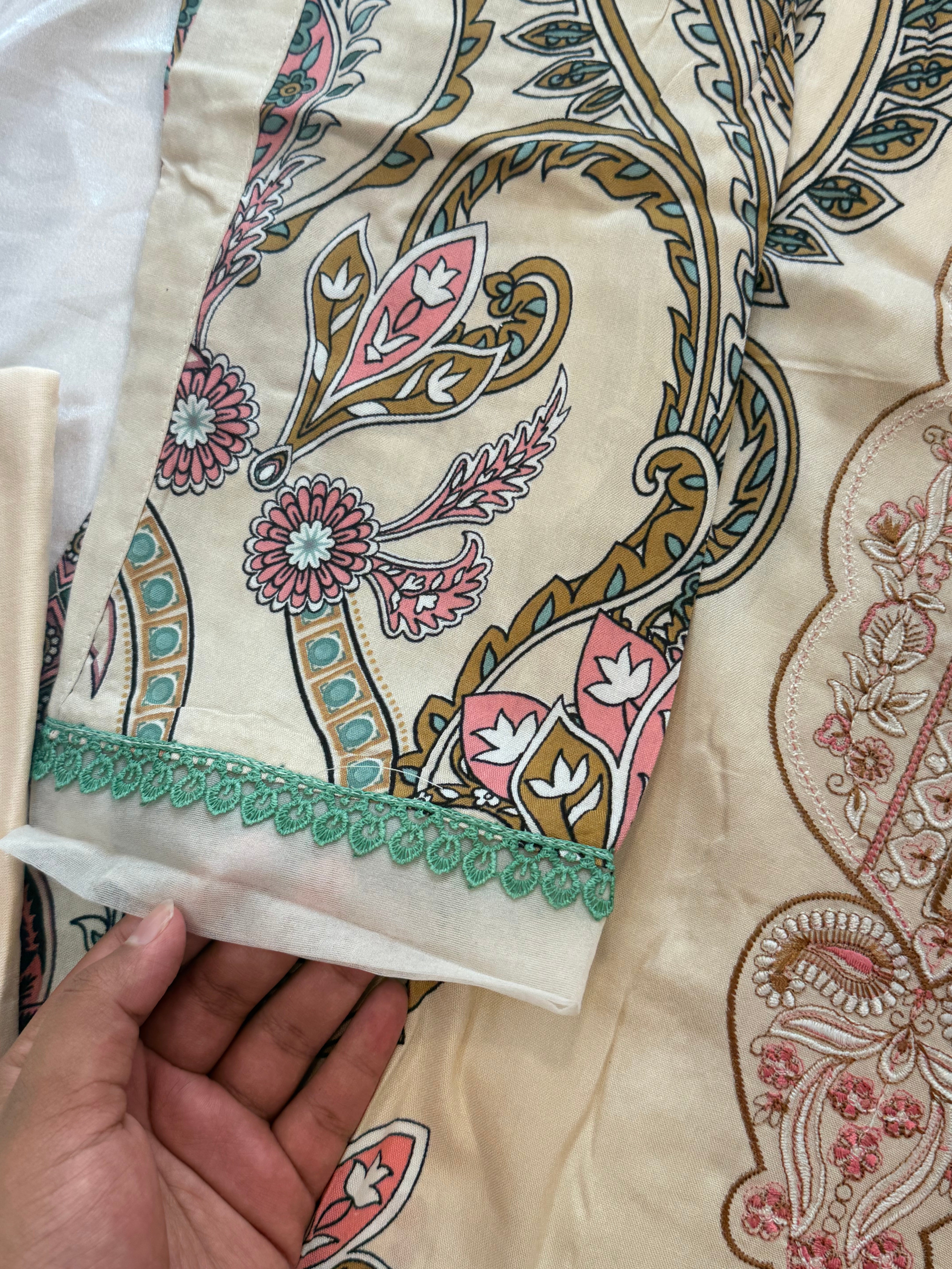 BINSAEED LAWN READYMADE SUIT 6 Q