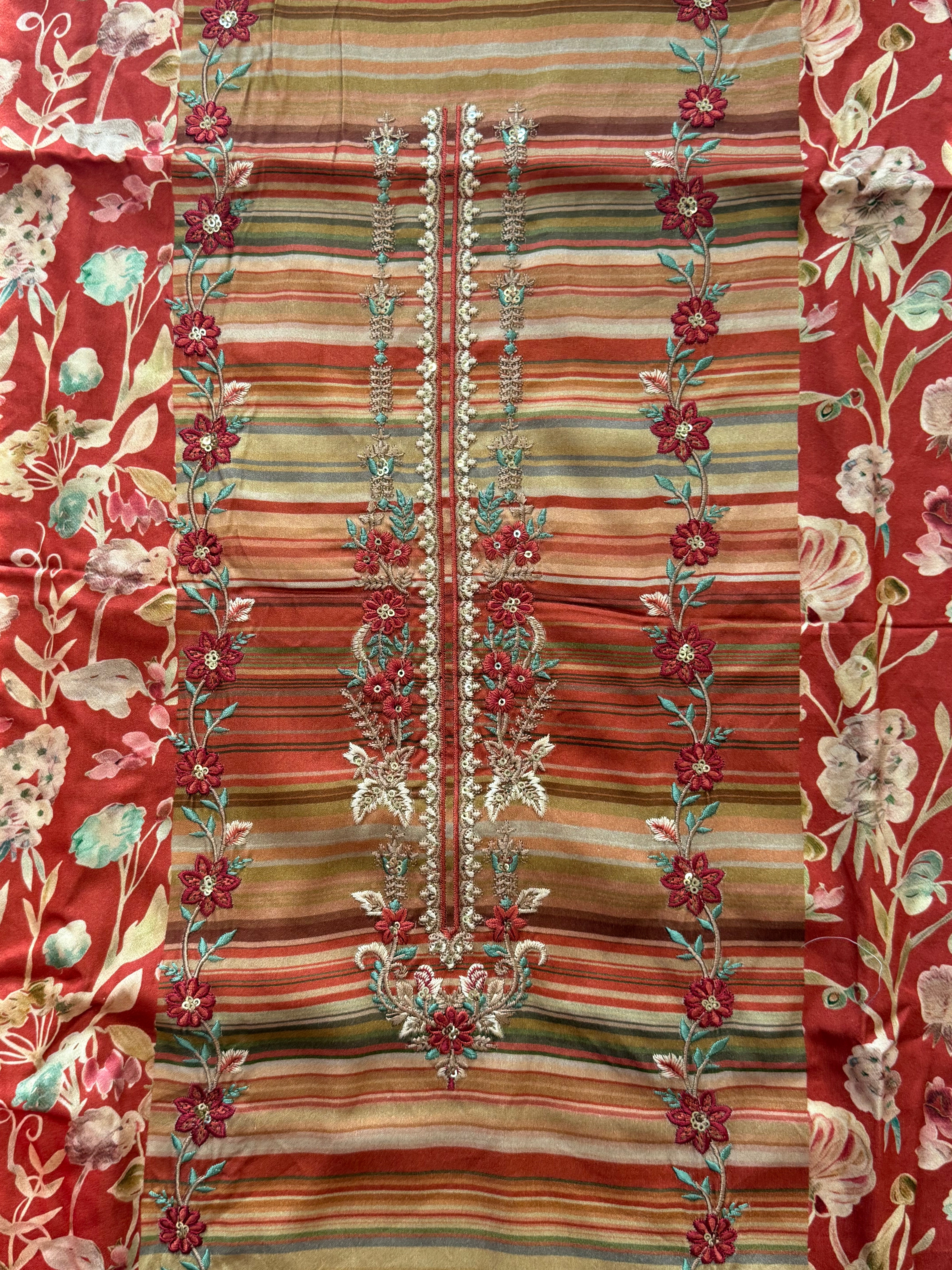 AARANYA 4 LAWN EMBROIDERY SUIT 2