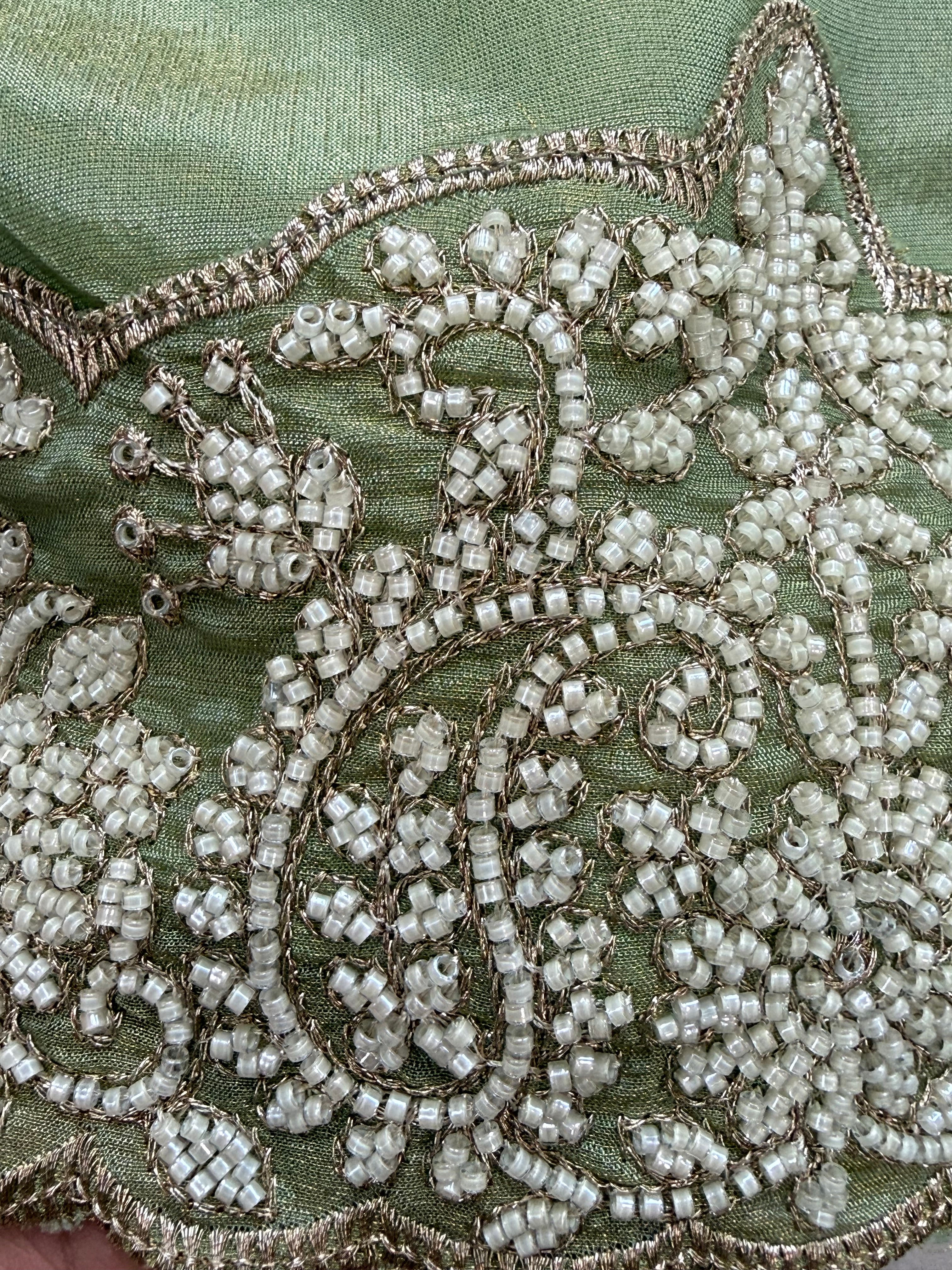 PARO FARSHI HANDWORK SUIT 3