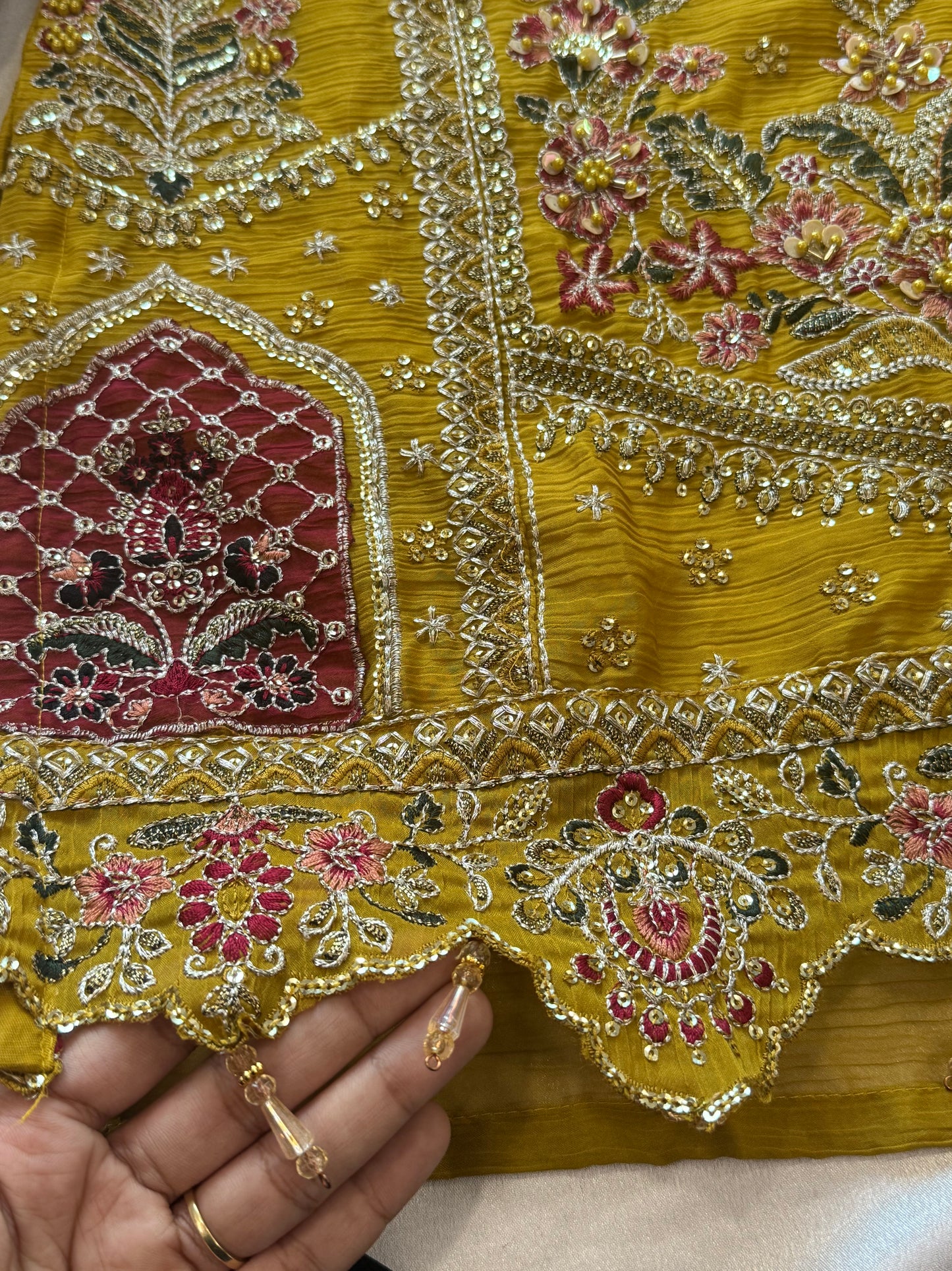 HARSHA MUSTERED GARARA SUIT Q