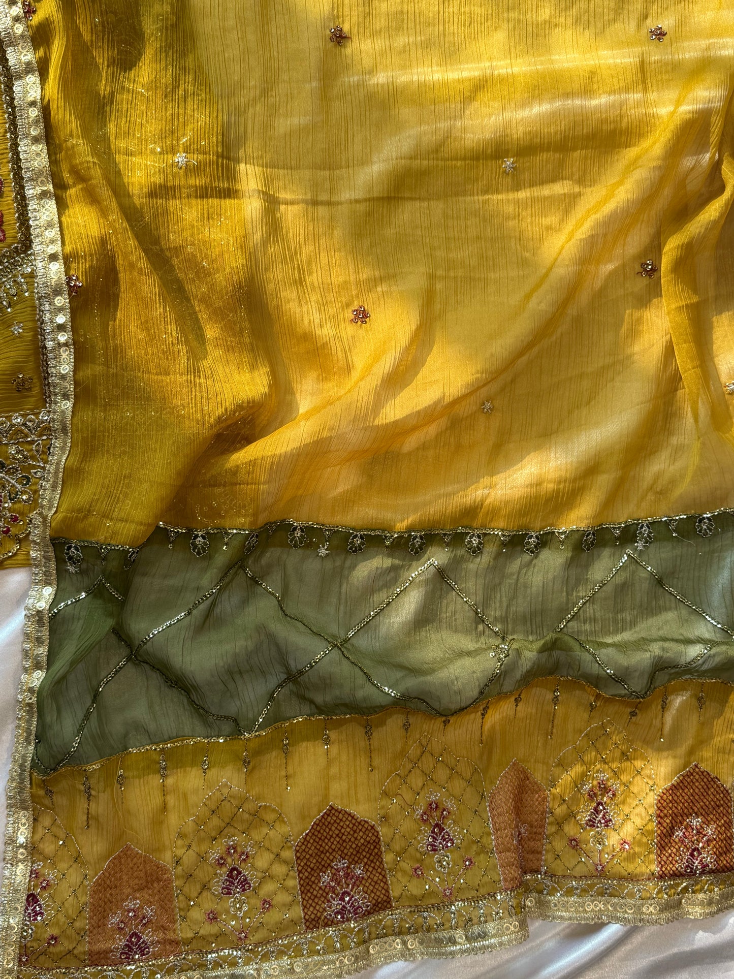 HARSHA MUSTERED GARARA SUIT Q