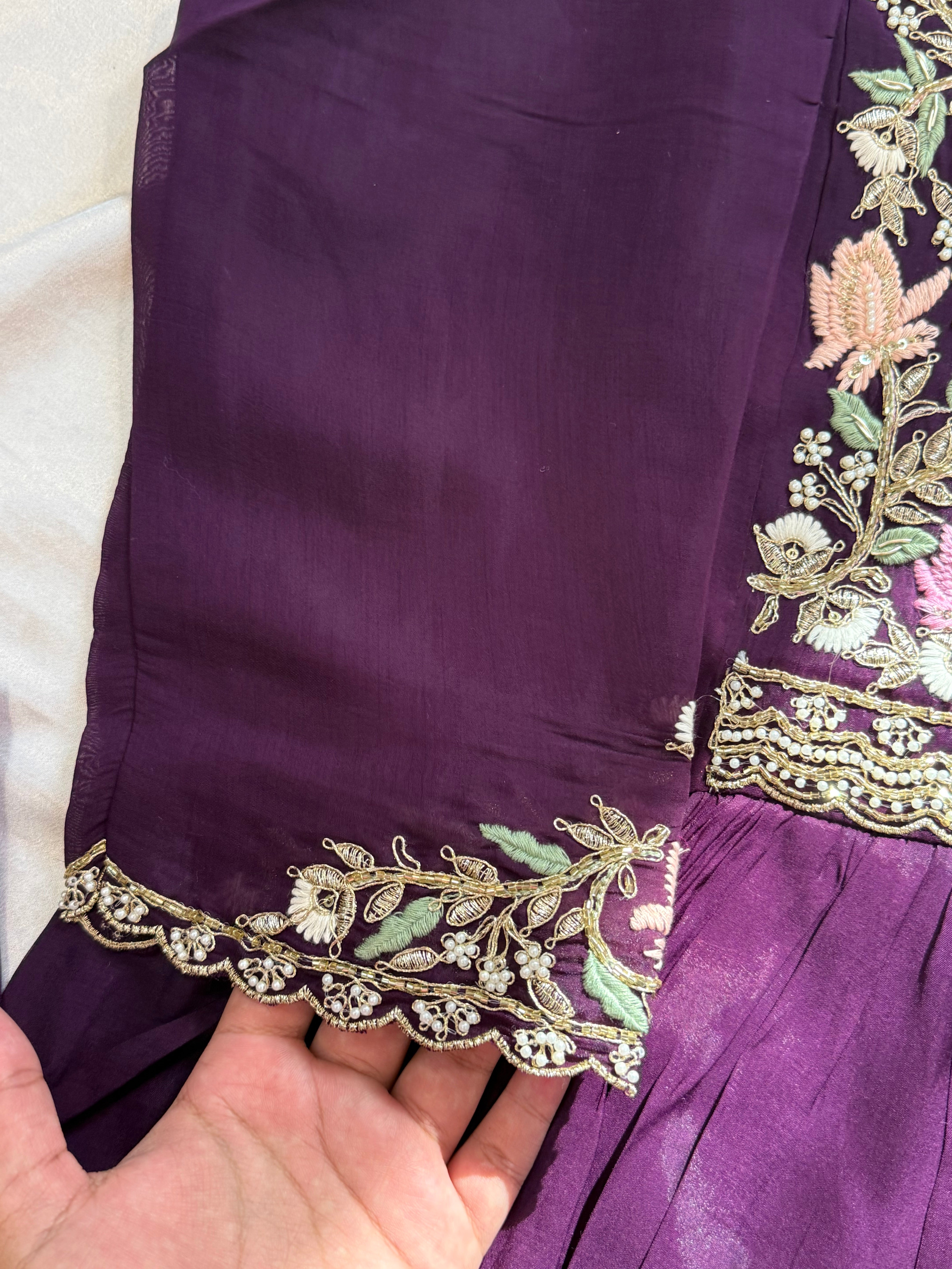 MUL CHANDERI HANDWORK FROCK 3 Q