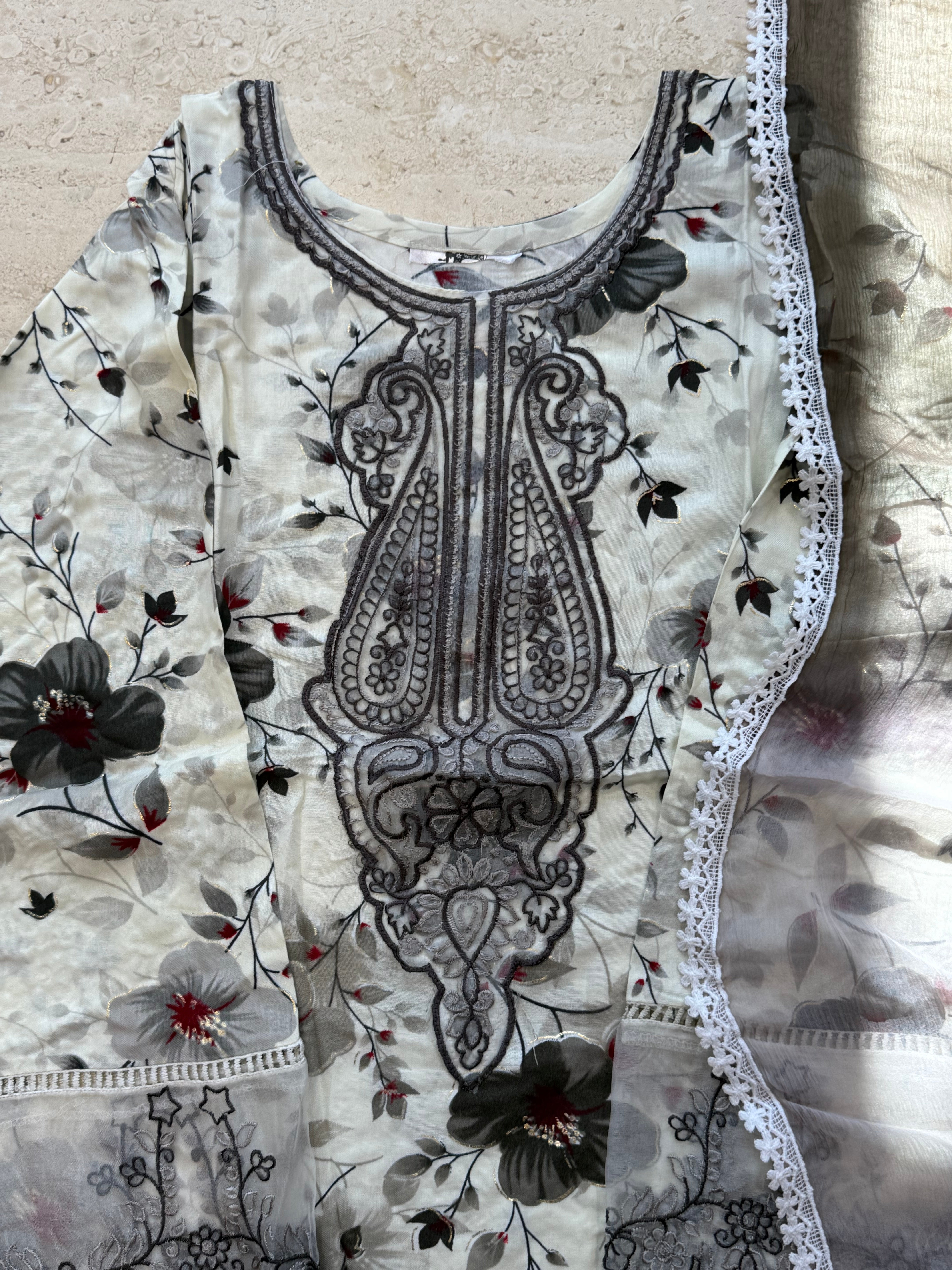 LAWN CUTWORK FARSHI SHALWAR SUIT 4 R