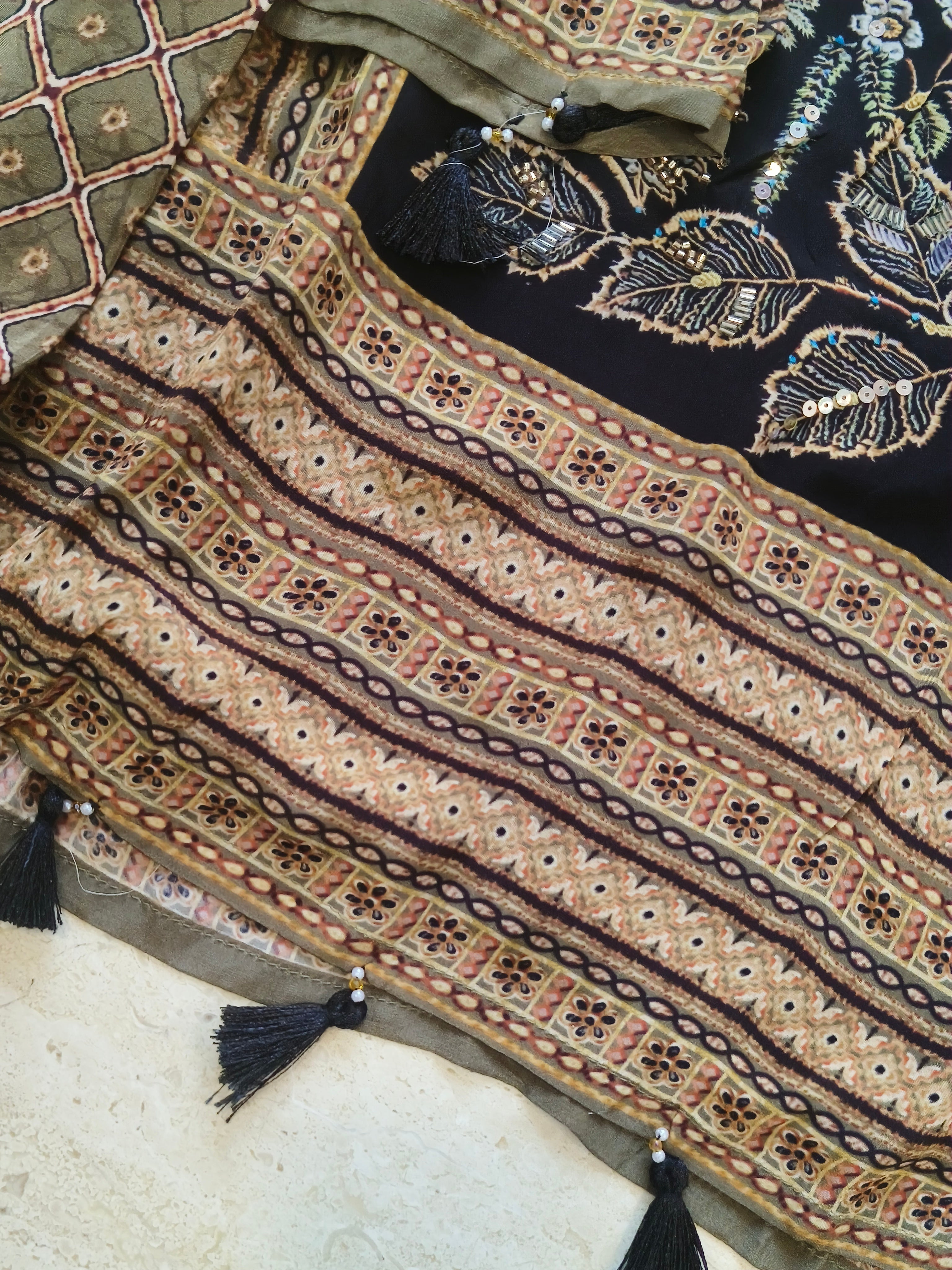 CREPE FARSHI SHALWAR SUIT 6204 Q
