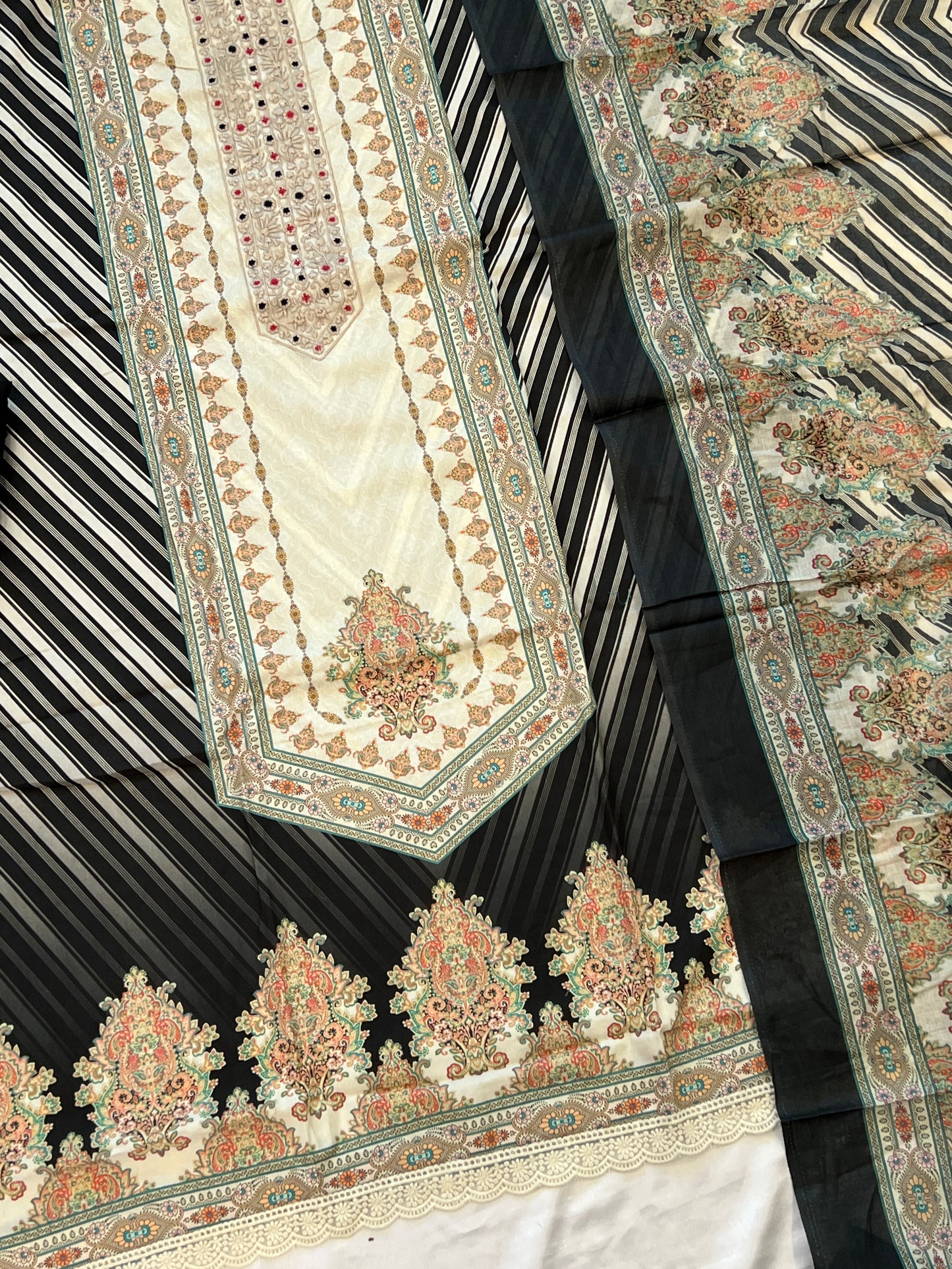BLACK MARKESH LAWN EMBROIDER SUIT 5