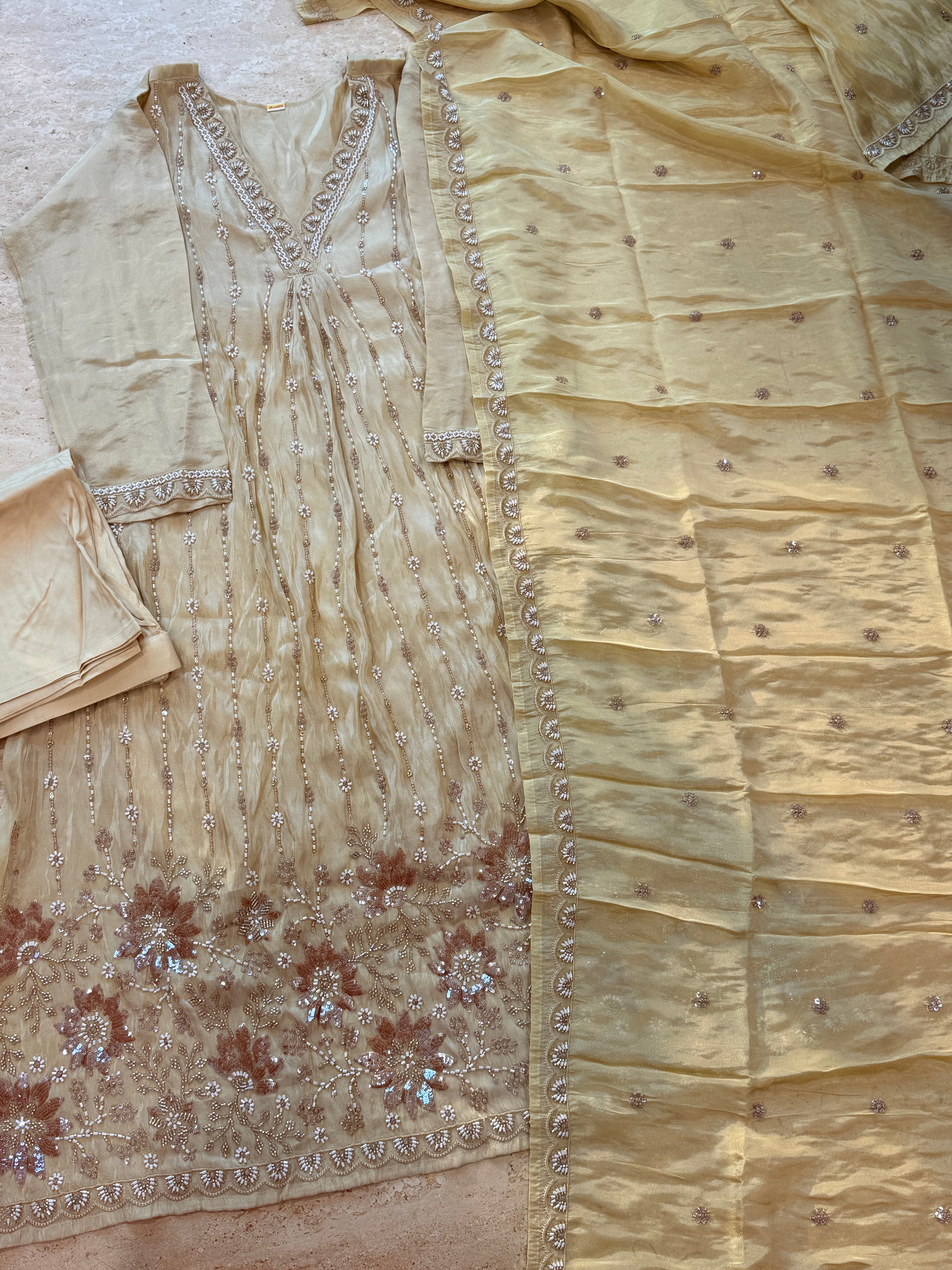 PARO CHINNON HANDWORK FROCK R