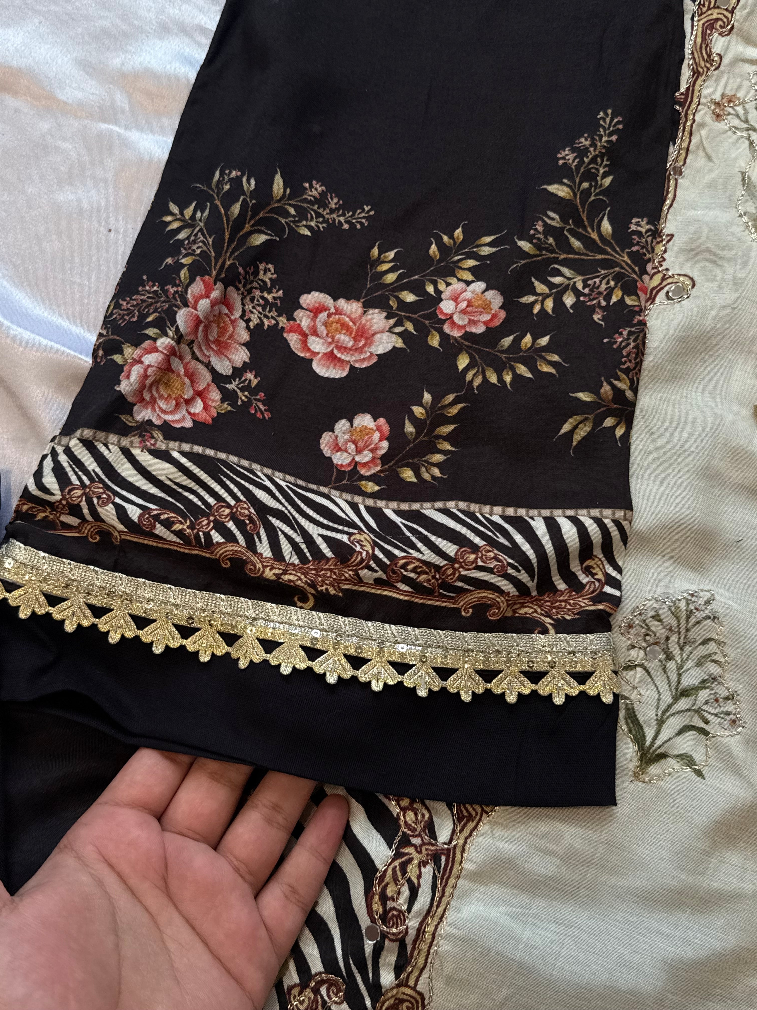 RAHI  MUSLIN READYMADE SUIT 12