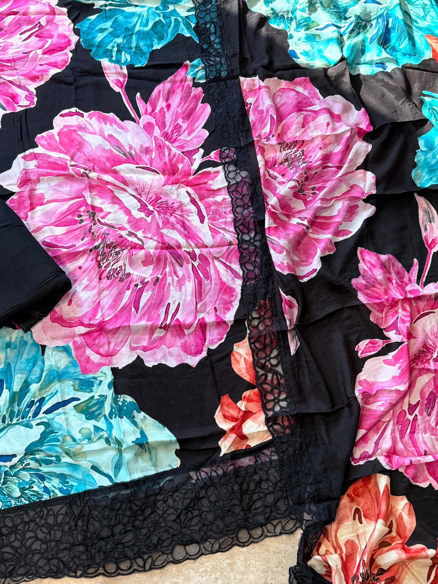 SHAHEEN PURE MSULIN SUIT 23