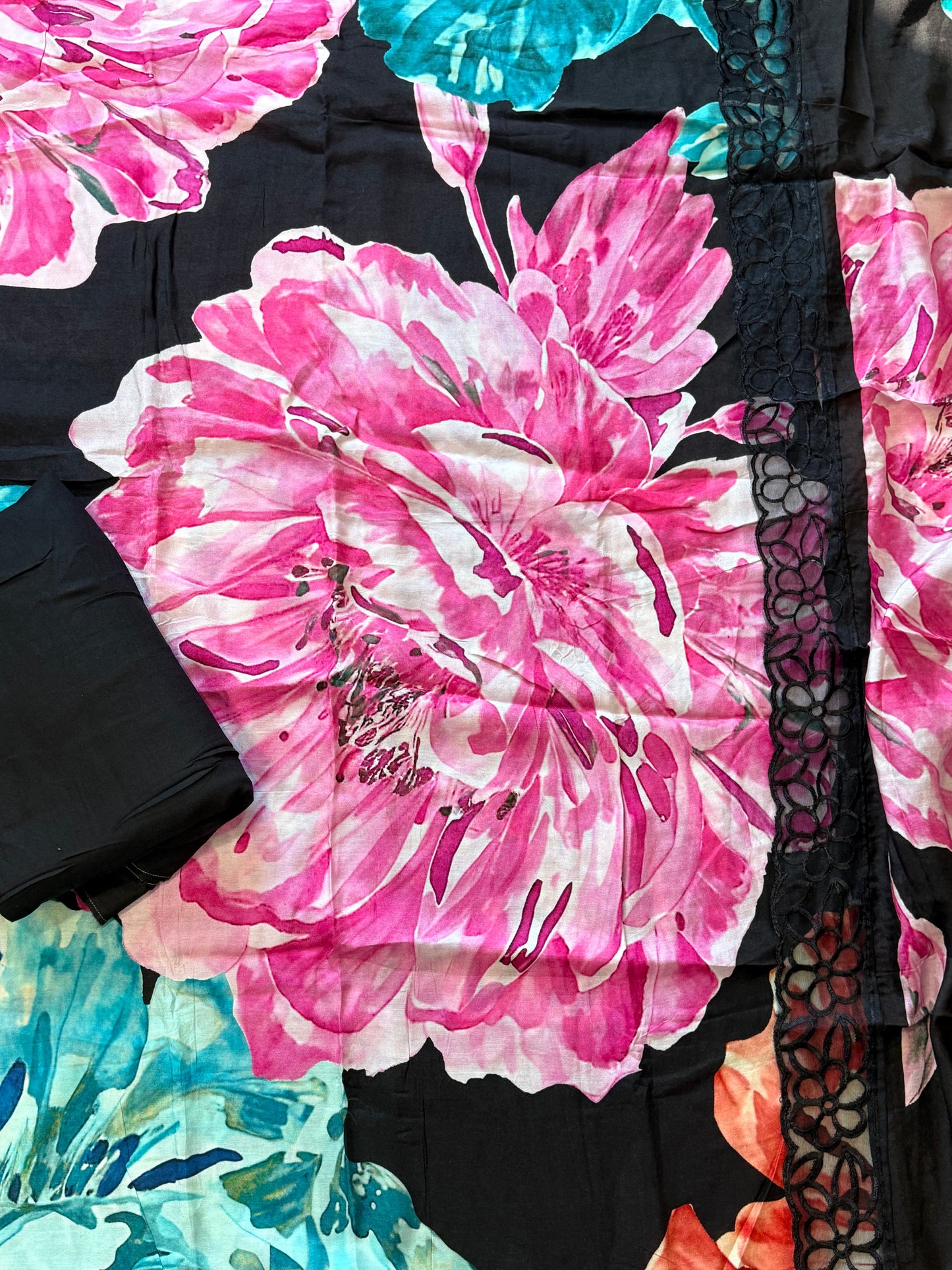 SHAHEEN PURE MSULIN SUIT 23