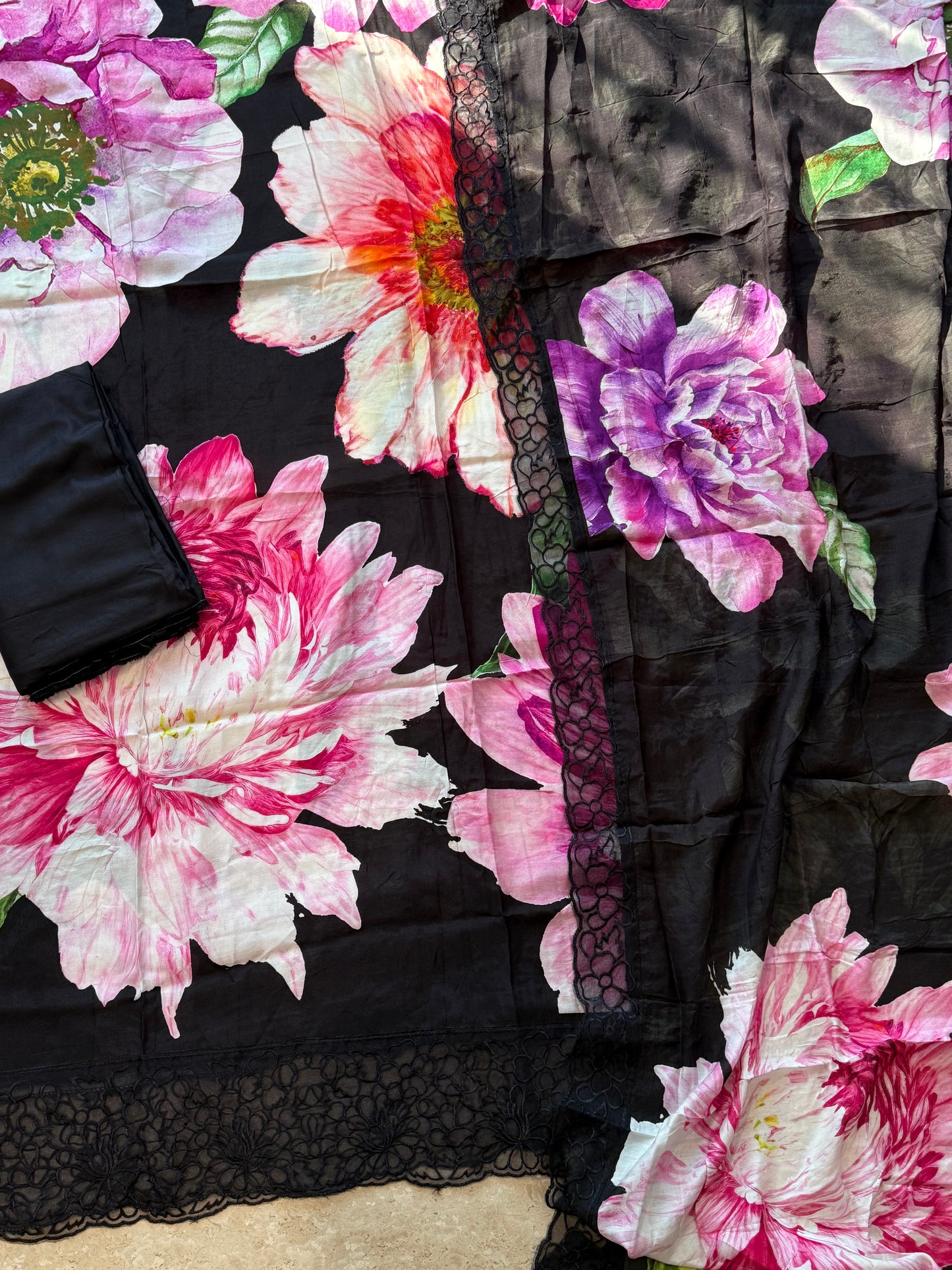 SHAHEEN PURE MSULIN SUIT 22