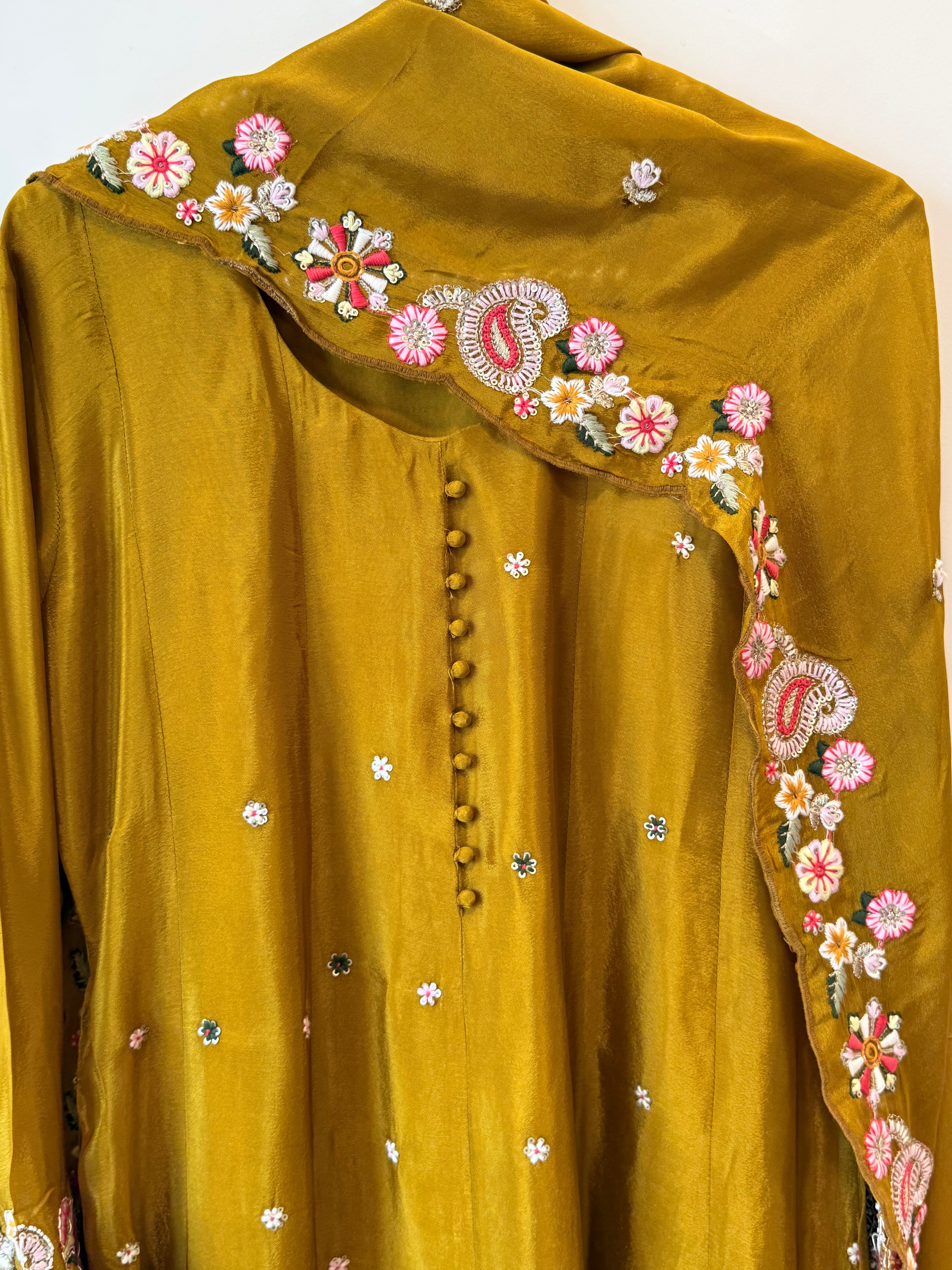 PARO CHINNON HANDWORK FROCK 9