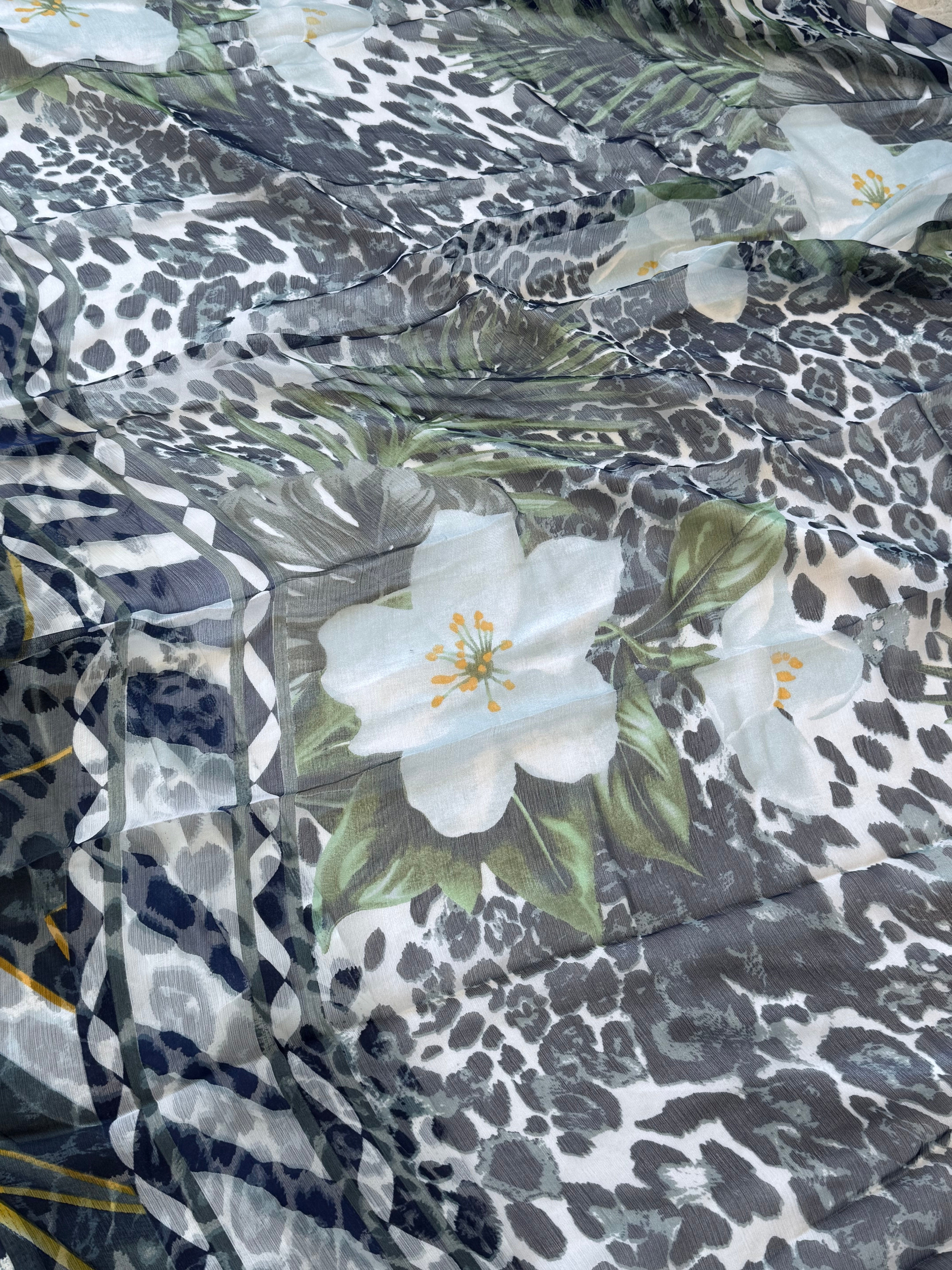 ELAF COTTON  BLUE PATCH SUIT 6 Q