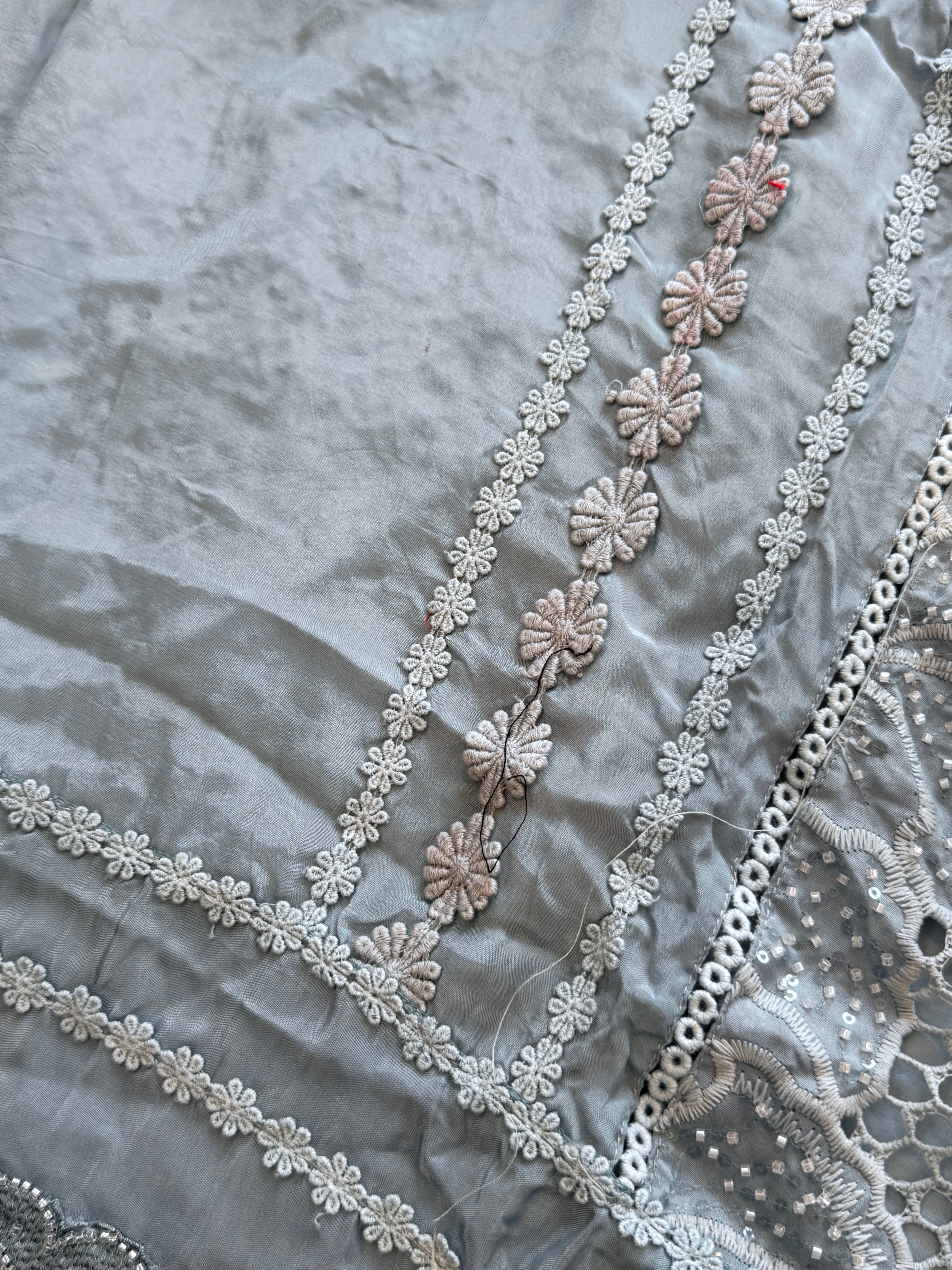 KARACHI LACE EMBROIDERY SUIT 2 Q
