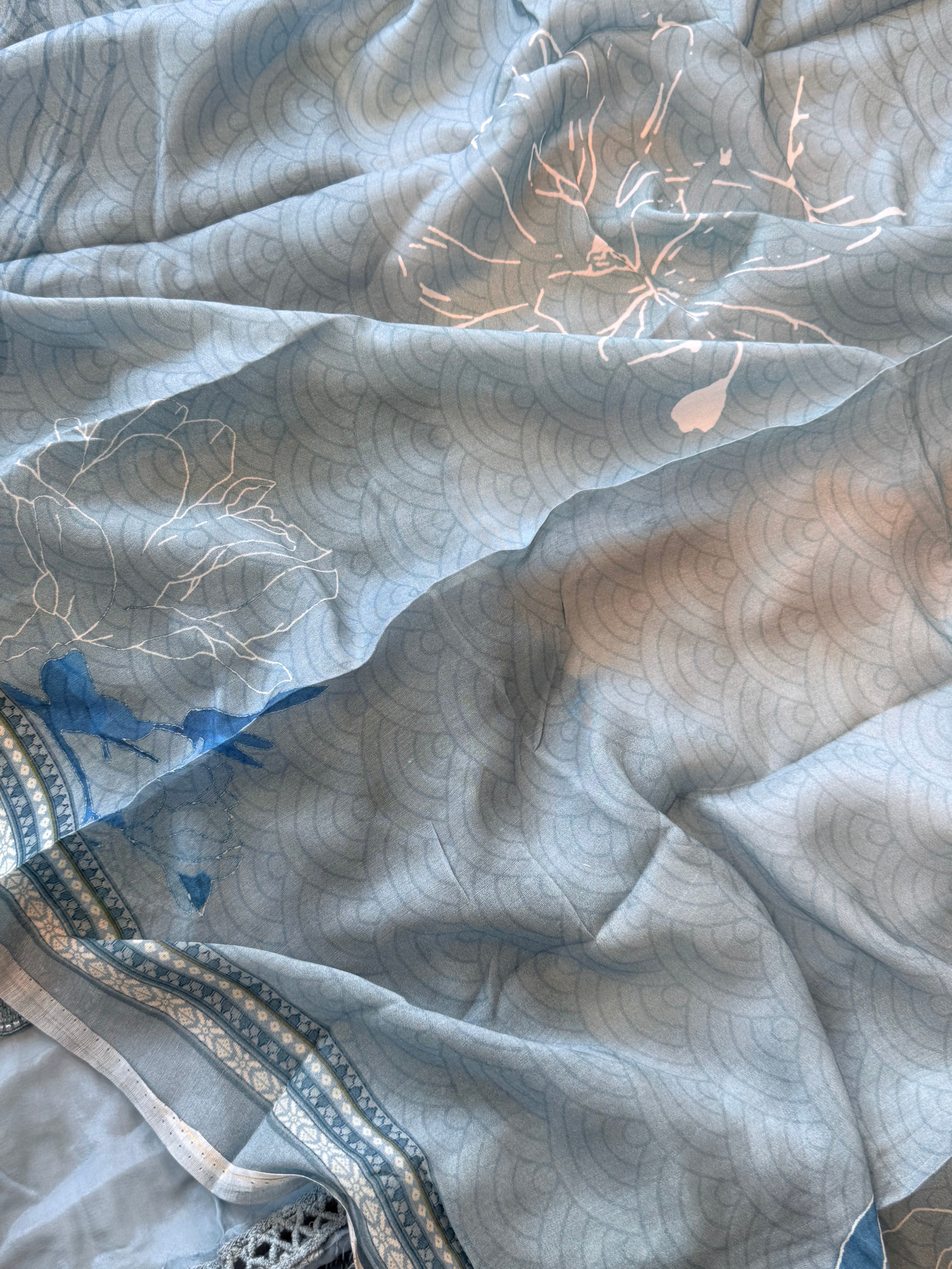 KARACHI LACE EMBROIDERY SUIT 2 Q