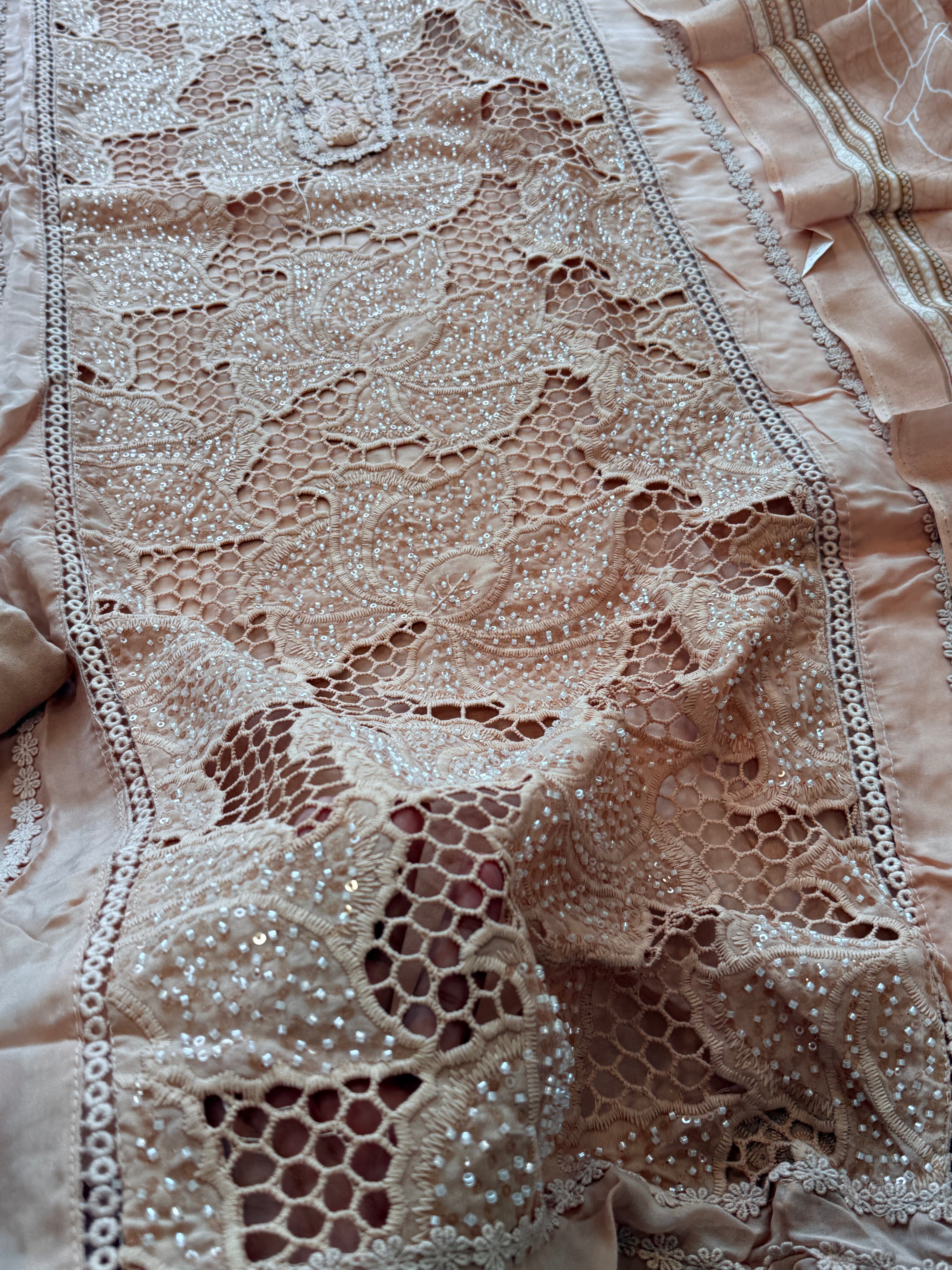 KARACHI LACE EMBROIDERY SUIT 3 Q