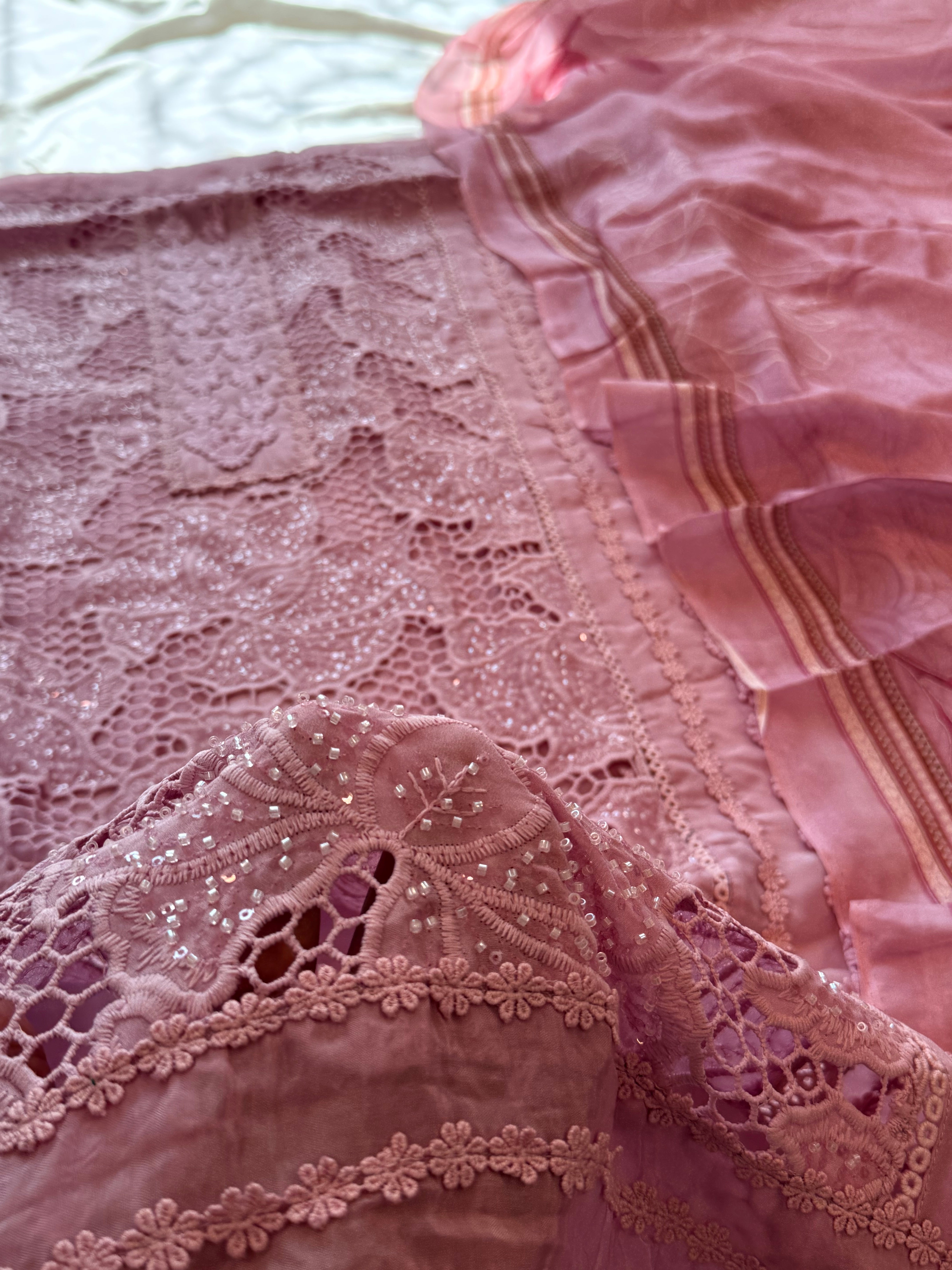 KARACHI LACE EMBROIDERY SUIT 1 Q