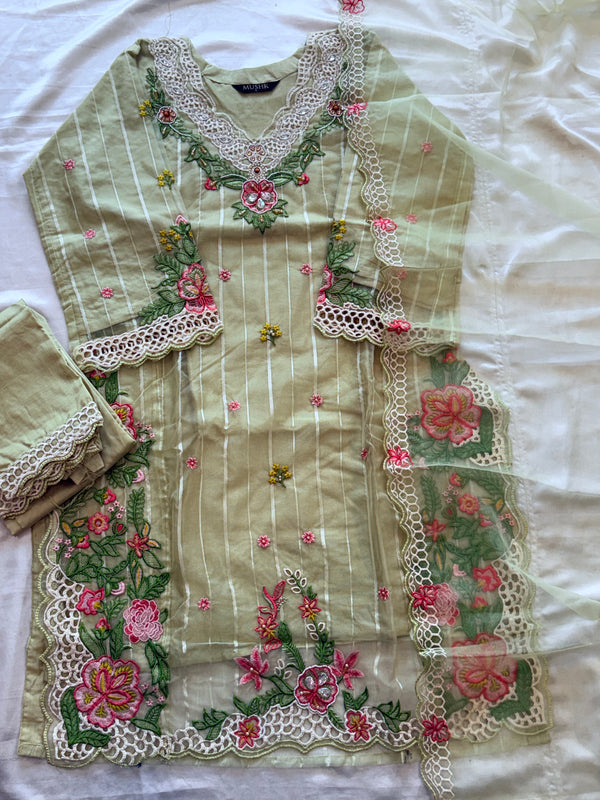 NOORI CUTWORK EMBROIDERY SUIT 2