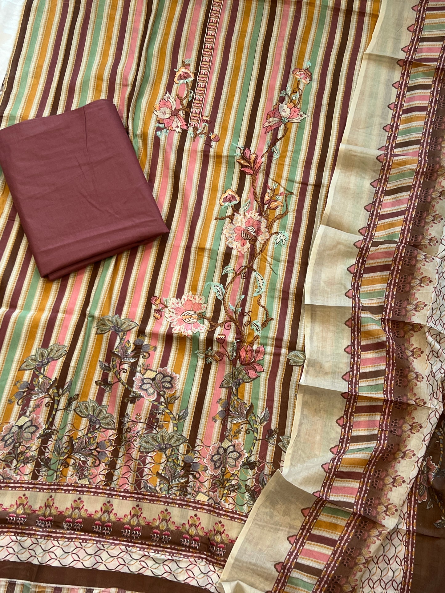 KASMIRI LAWN COTTON EMBROIDERY3302