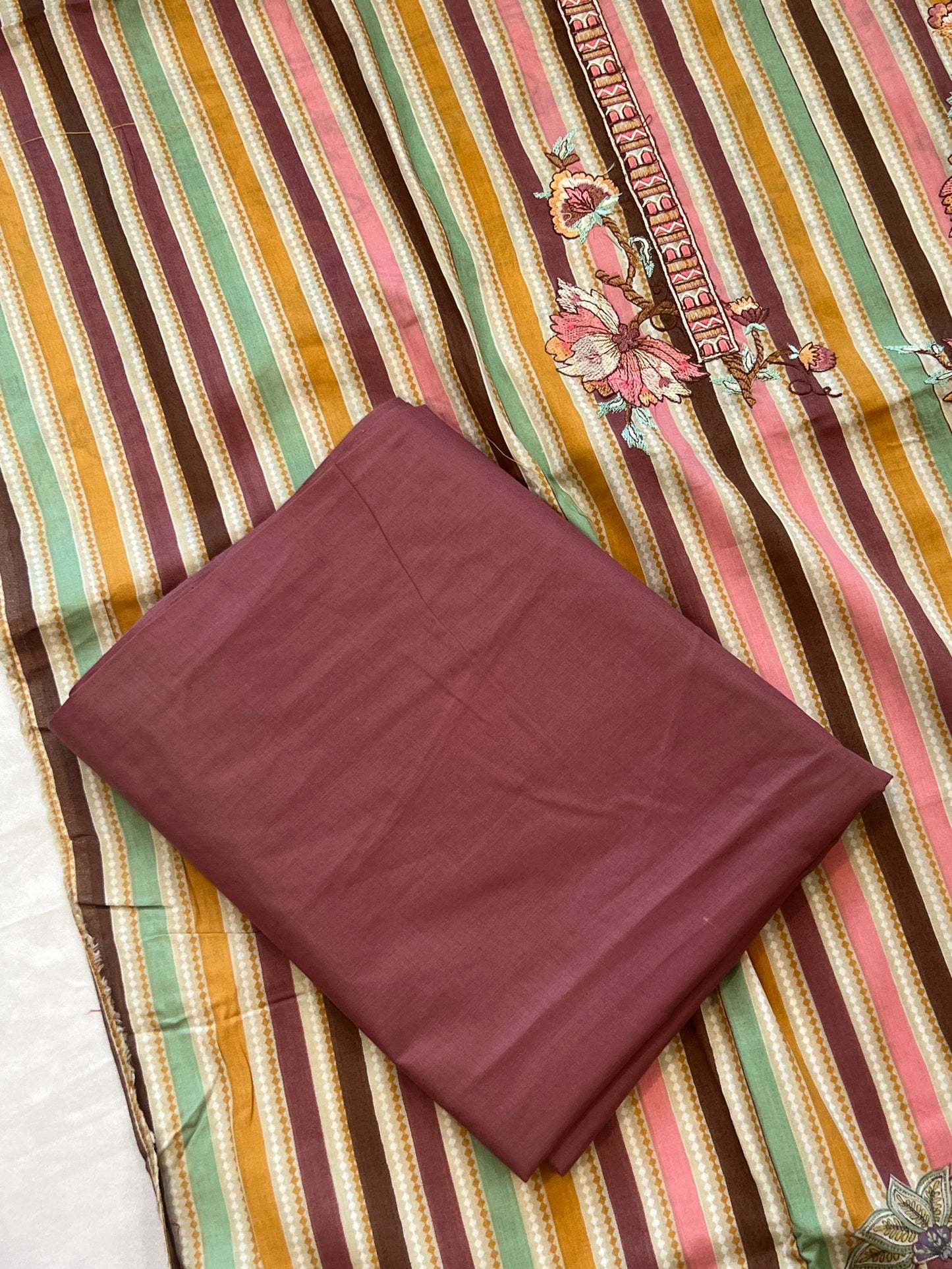 KASMIRI LAWN COTTON EMBROIDERY3302